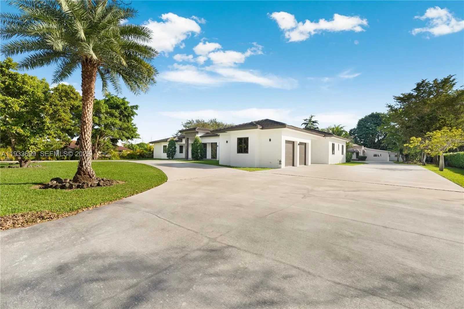 10398 Sw 64th St, Miami, Florida 33173, Miami, Florida 33173, 8 Bedrooms Bedrooms, ,7 BathroomsBathrooms,Residential,For Sale,10398 Sw 64th St, Miami, Florida 33173,A11933699