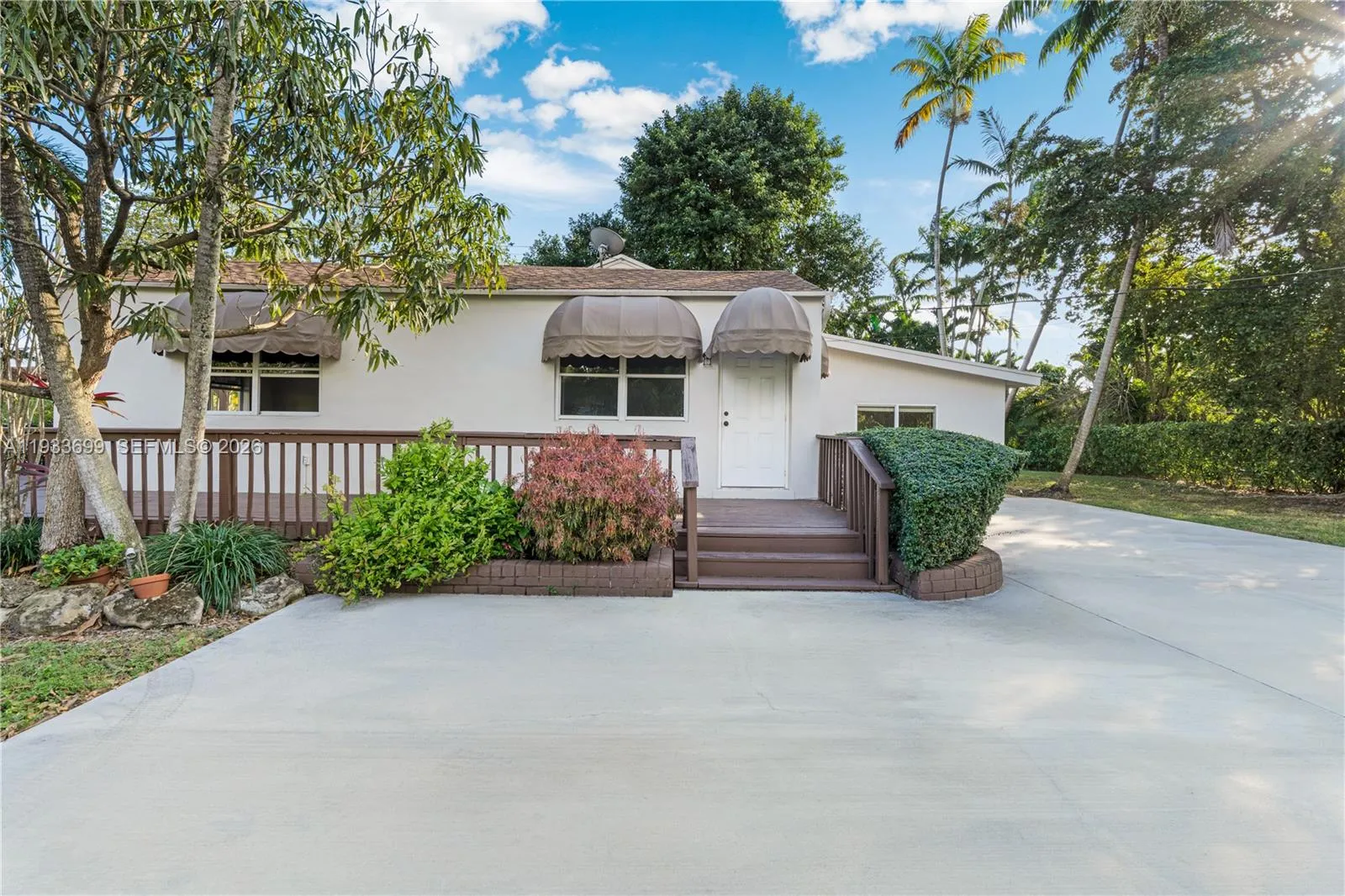 10398 Sw 64th St, Miami, Florida 33173, Miami, Florida 33173, 8 Bedrooms Bedrooms, ,7 BathroomsBathrooms,Residential,For Sale,10398 Sw 64th St, Miami, Florida 33173,A11933699