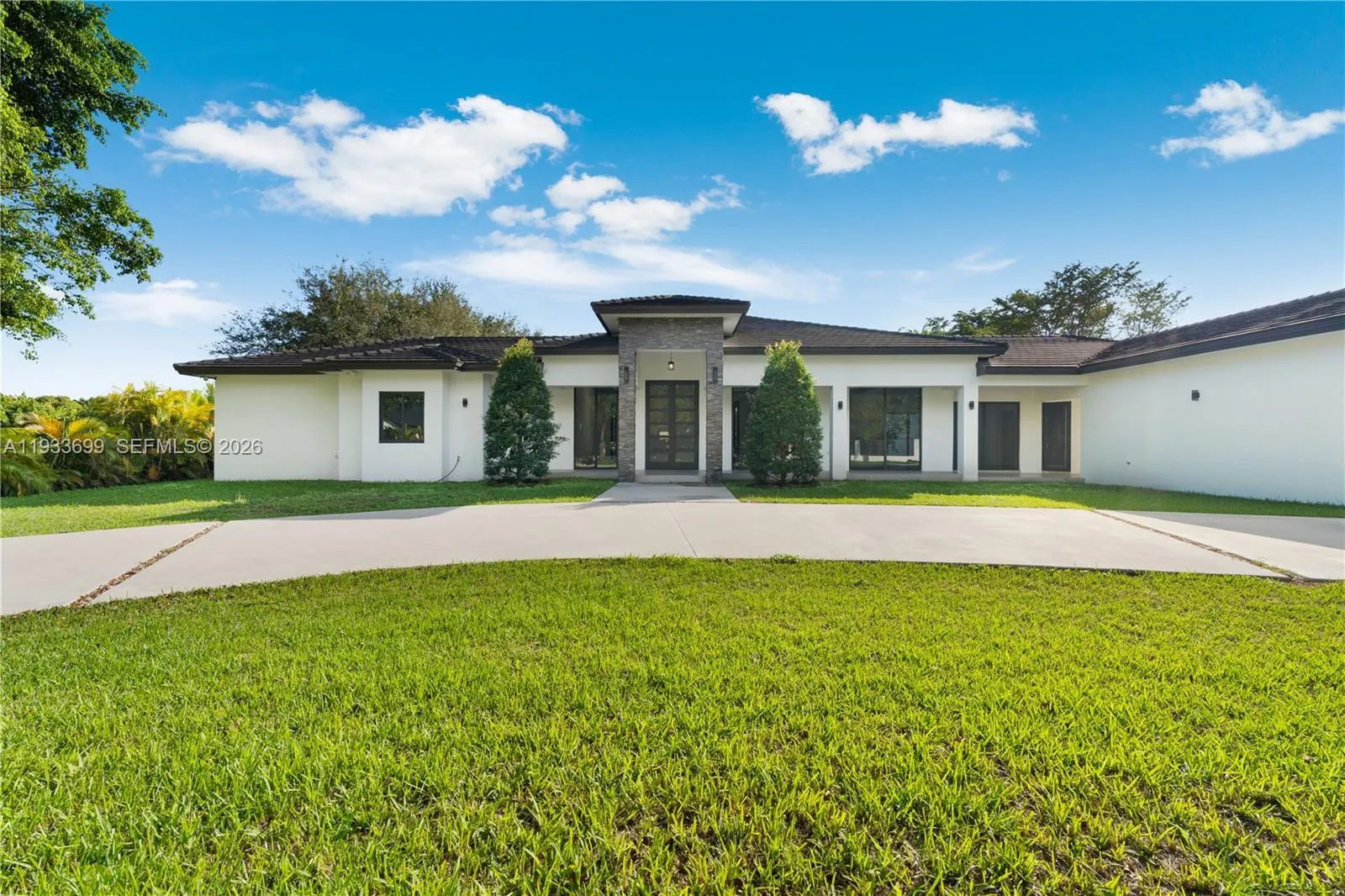 10398 Sw 64th St, Miami, Florida 33173, Miami, Florida 33173, 8 Bedrooms Bedrooms, ,7 BathroomsBathrooms,Residential,For Sale,10398 Sw 64th St, Miami, Florida 33173,A11933699