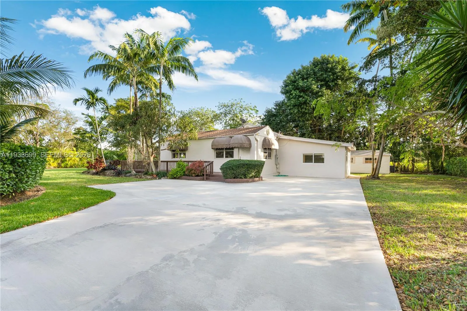 10398 Sw 64th St, Miami, Florida 33173, Miami, Florida 33173, 8 Bedrooms Bedrooms, ,7 BathroomsBathrooms,Residential,For Sale,10398 Sw 64th St, Miami, Florida 33173,A11933699