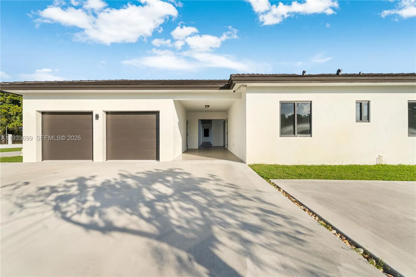 10398 Sw 64th St, Miami, Florida 33173, Miami, Florida 33173, 8 Bedrooms Bedrooms, ,7 BathroomsBathrooms,Residential,For Sale,10398 Sw 64th St, Miami, Florida 33173,A11933699