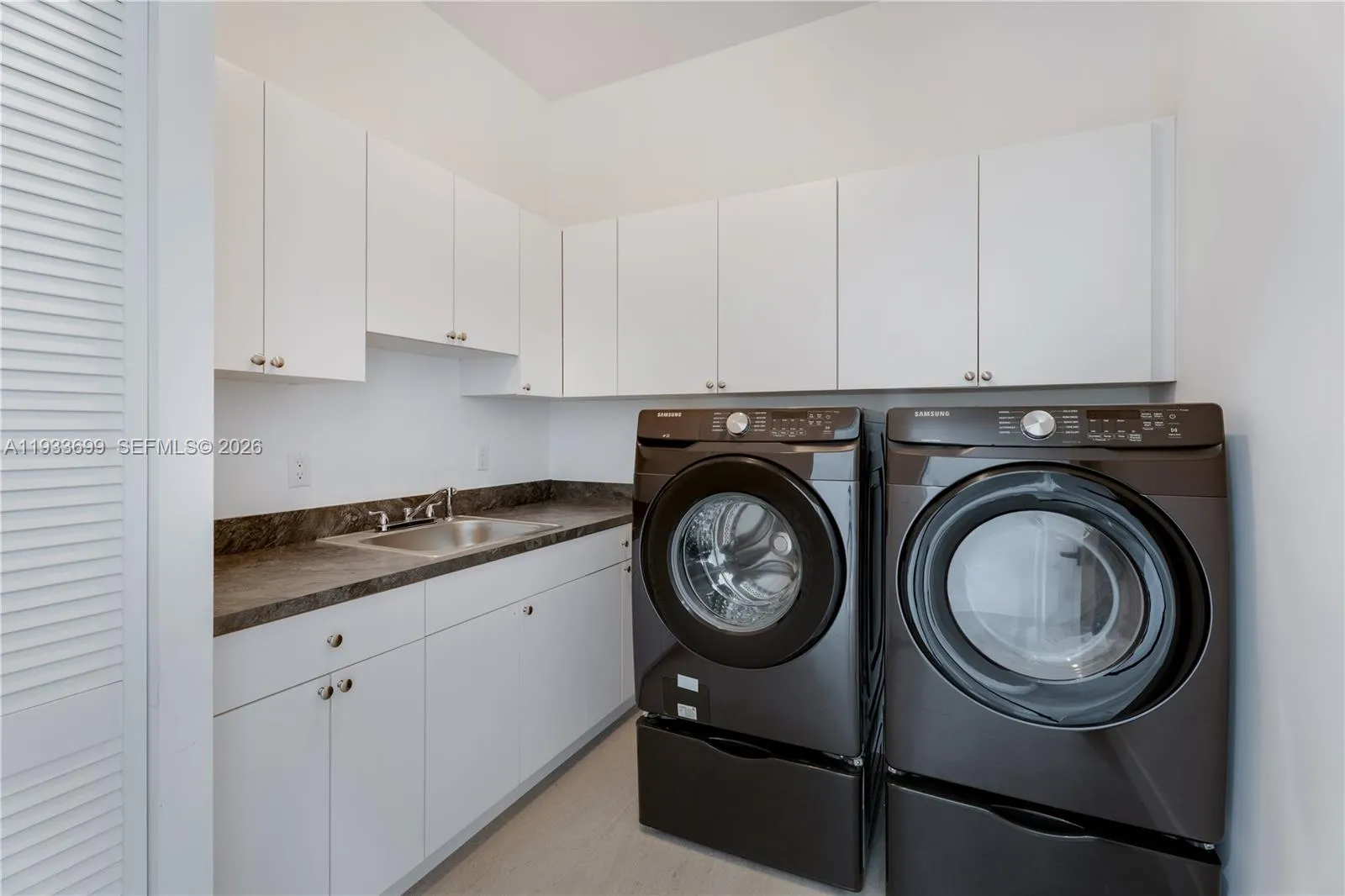 10398 Sw 64th St, Miami, Florida 33173, Miami, Florida 33173, 8 Bedrooms Bedrooms, ,7 BathroomsBathrooms,Residential,For Sale,10398 Sw 64th St, Miami, Florida 33173,A11933699