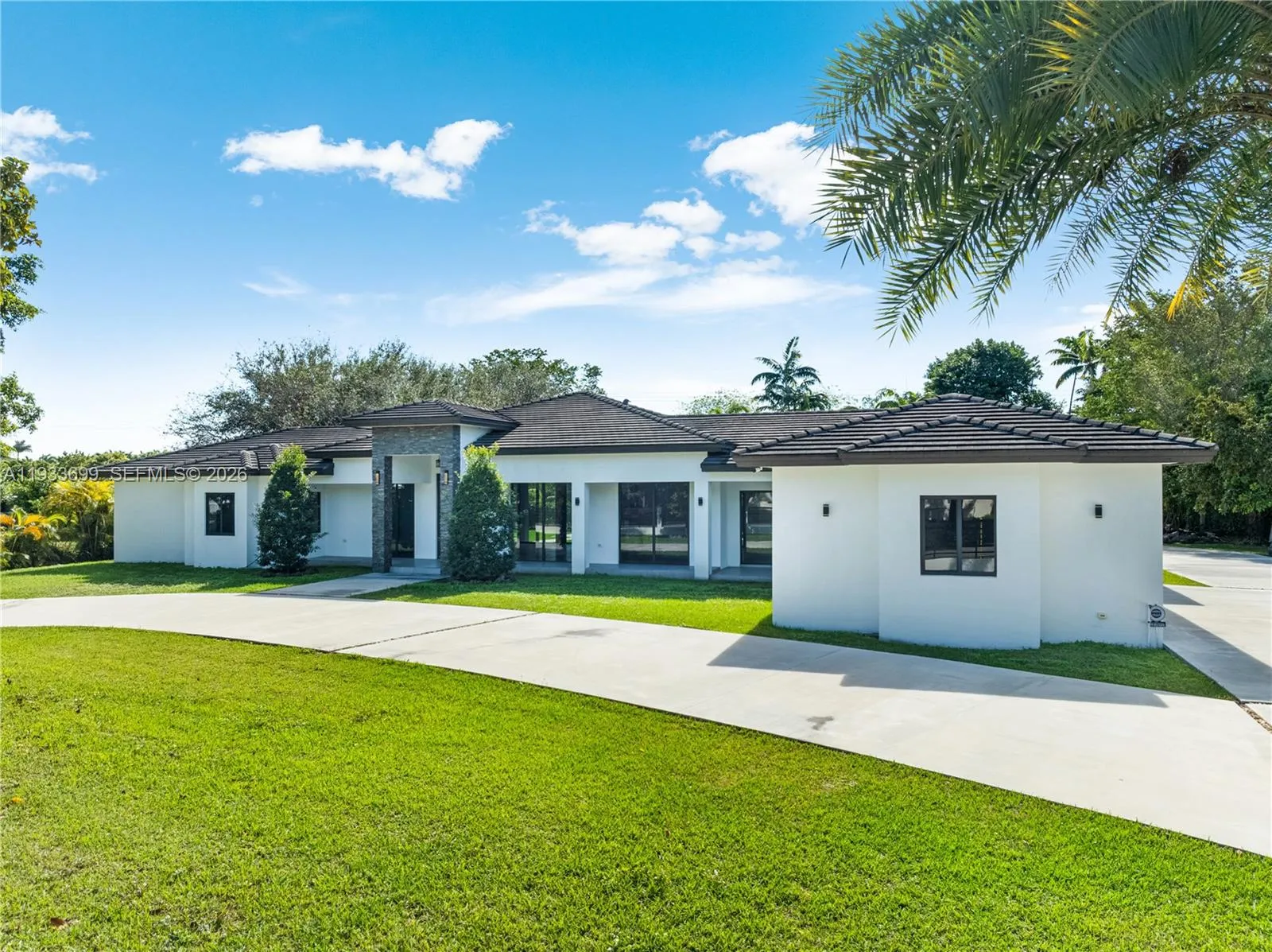 10398 Sw 64th St, Miami, Florida 33173, Miami, Florida 33173, 8 Bedrooms Bedrooms, ,7 BathroomsBathrooms,Residential,For Sale,10398 Sw 64th St, Miami, Florida 33173,A11933699