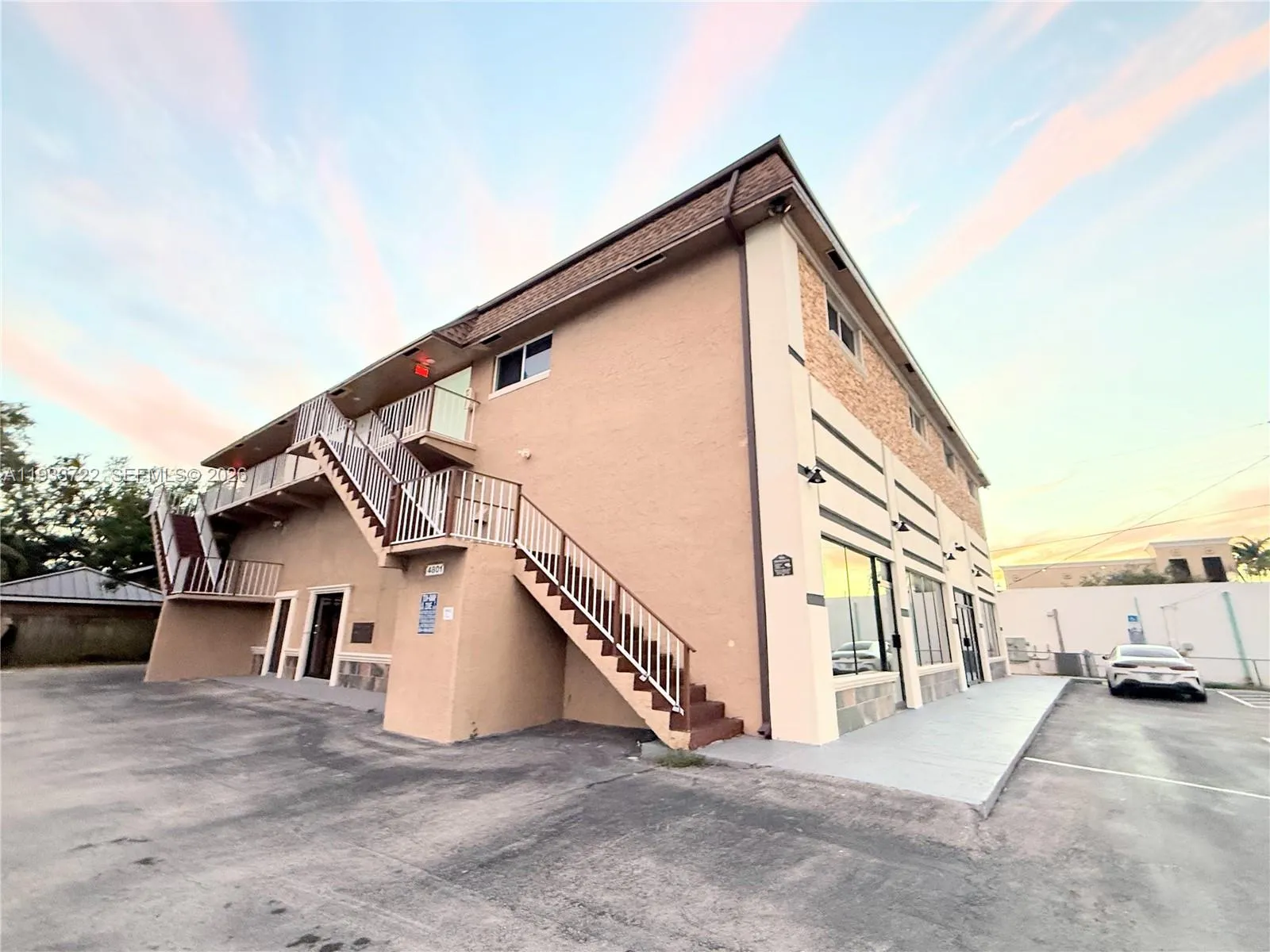 2950 Griffin Rd 3, Dania Beach, Florida 33312, Dania Beach, Florida 33312, 1 Bedroom Bedrooms, ,1 BathroomBathrooms,Residential Lease,For Rent,2950 Griffin Rd 3, Dania Beach, Florida 33312,A11933722