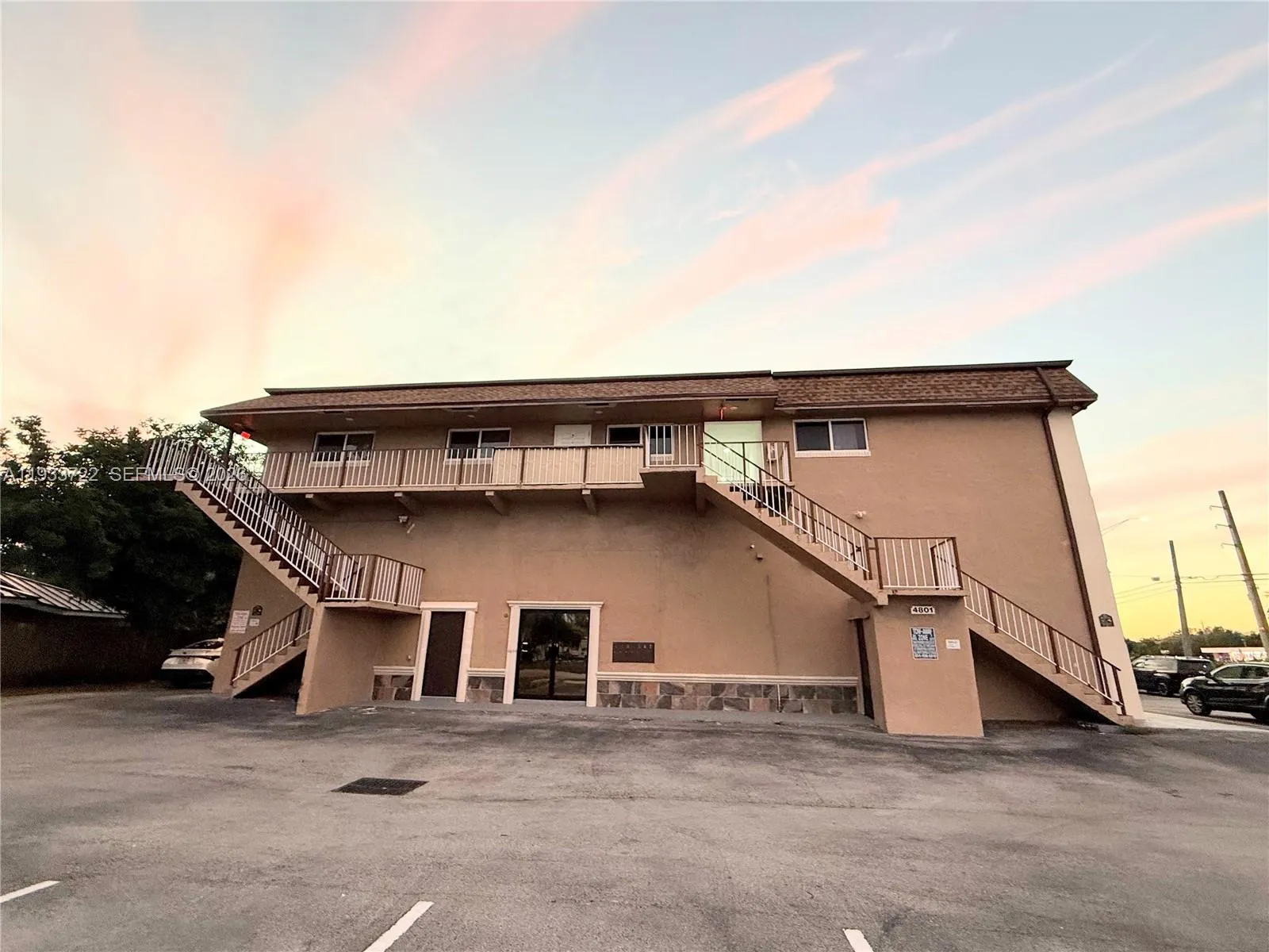 2950 Griffin Rd 3, Dania Beach, Florida 33312, Dania Beach, Florida 33312, 1 Bedroom Bedrooms, ,1 BathroomBathrooms,Residential Lease,For Rent,2950 Griffin Rd 3, Dania Beach, Florida 33312,A11933722