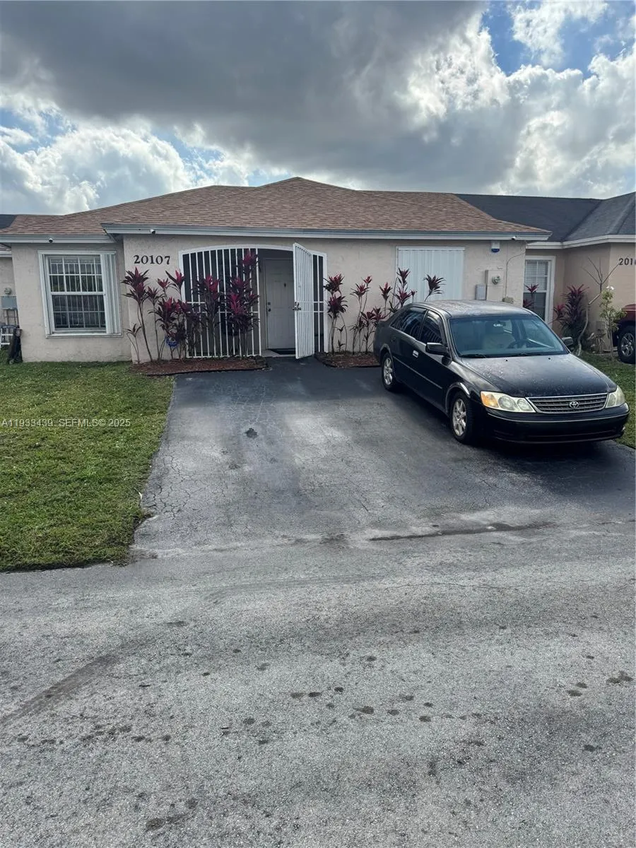 20107 Nw 27th Cir, Miami Gardens, Florida 33056, Miami Gardens, Florida 33056, 3 Bedrooms Bedrooms, ,2 BathroomsBathrooms,Residential,For Sale,20107 Nw 27th Cir, Miami Gardens, Florida 33056,A11933439
