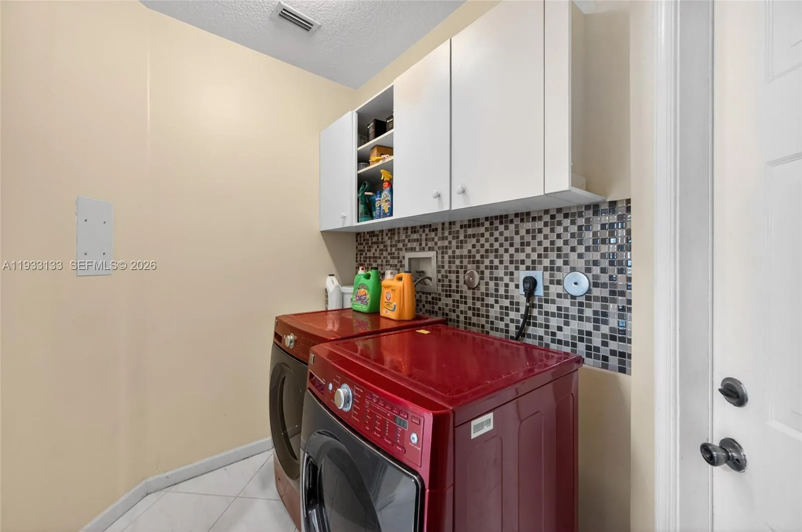 1162 Fairfield Meadows Dr, Weston, Florida 33327, Weston, Florida 33327, 5 Bedrooms Bedrooms, ,3 BathroomsBathrooms,Residential,For Sale,1162 Fairfield Meadows Dr, Weston, Florida 33327,A11933133