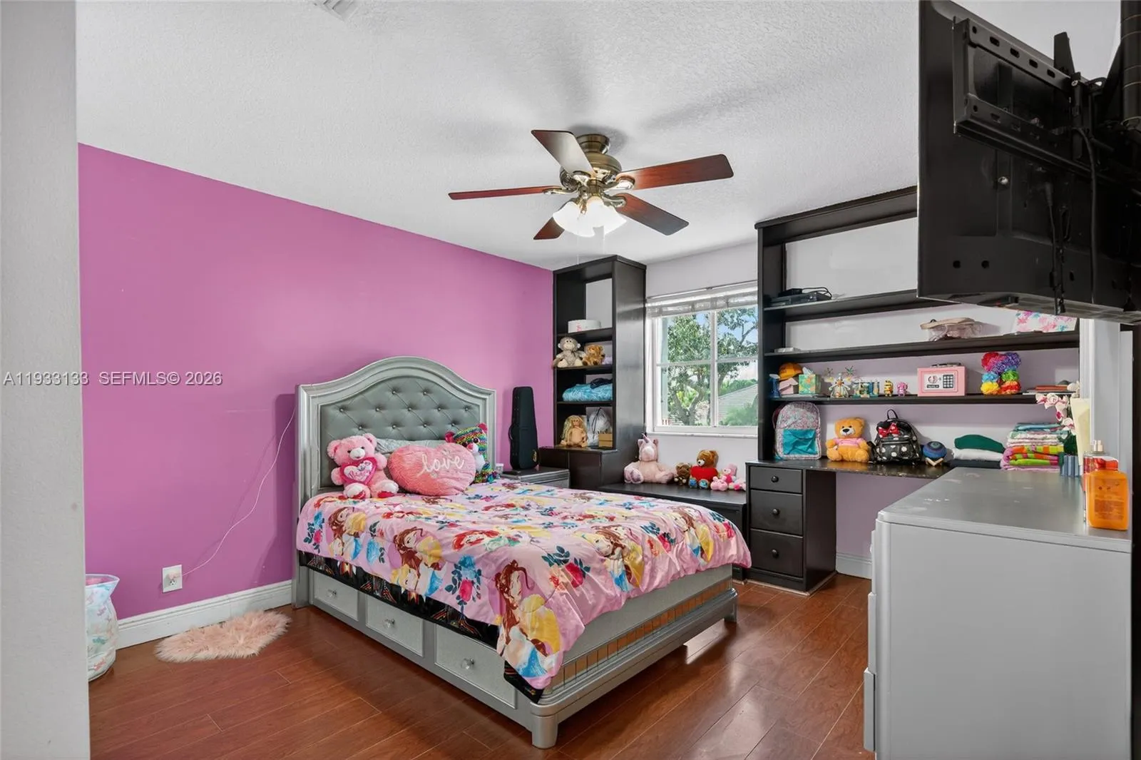 1162 Fairfield Meadows Dr, Weston, Florida 33327, Weston, Florida 33327, 5 Bedrooms Bedrooms, ,3 BathroomsBathrooms,Residential,For Sale,1162 Fairfield Meadows Dr, Weston, Florida 33327,A11933133