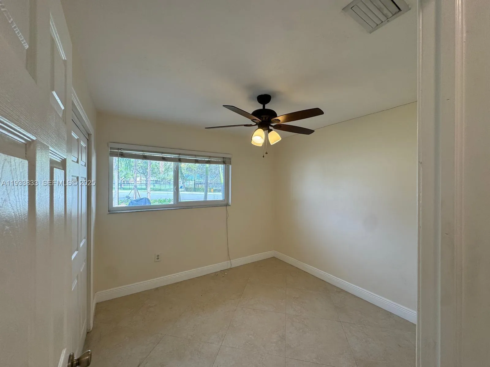 18600 Sw 97th Ave, Cutler Bay, Florida 33157, Cutler Bay, Florida 33157, 3 Bedrooms Bedrooms, ,2 BathroomsBathrooms,Residential Lease,For Rent,18600 Sw 97th Ave, Cutler Bay, Florida 33157,A11933833