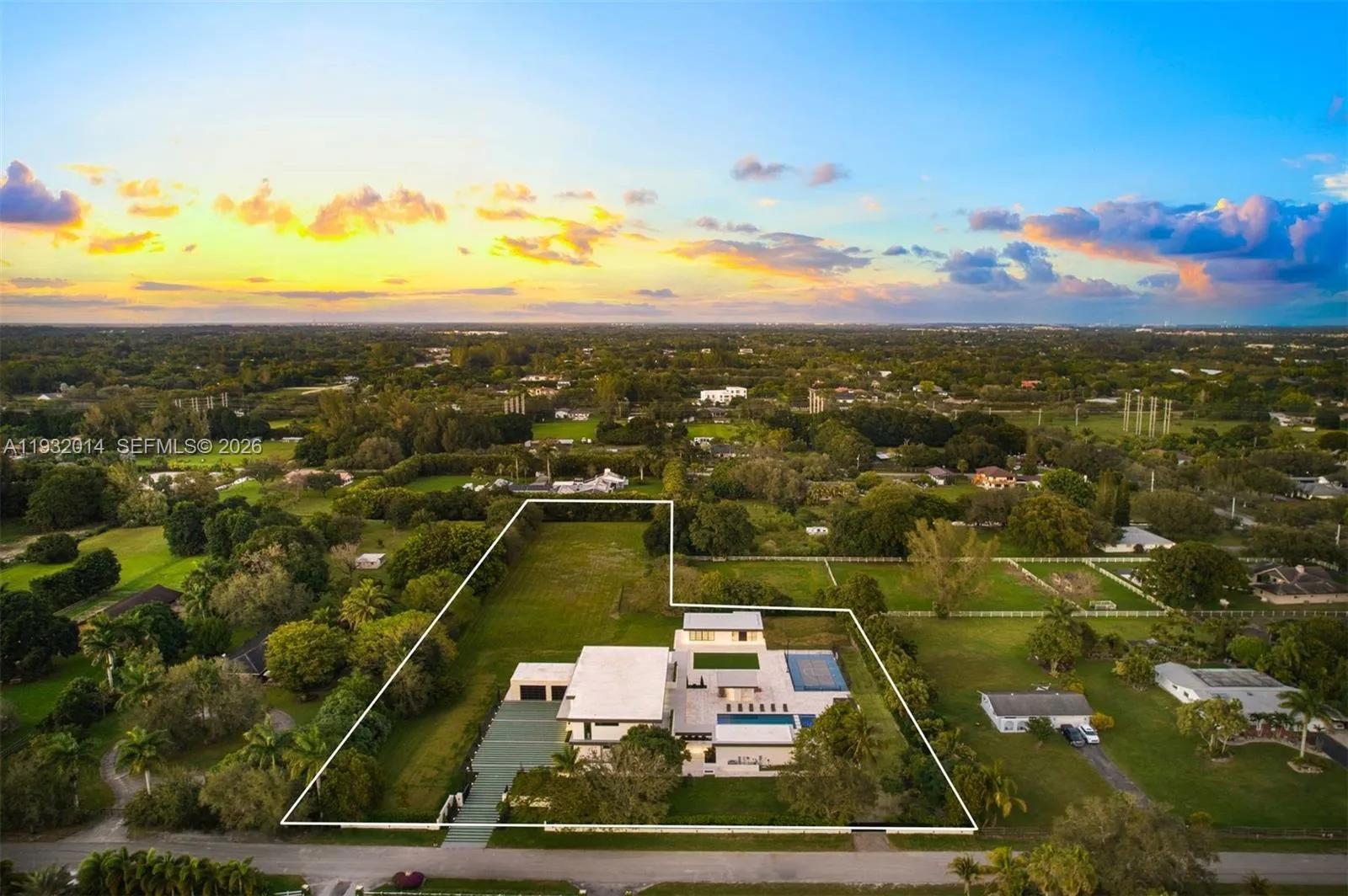 17841 Sw 70th Pl, Southwest Ranches, Florida 33331, Southwest Ranches, Florida 33331, 9 Bedrooms Bedrooms, ,8 BathroomsBathrooms,Residential,For Sale,17841 Sw 70th Pl, Southwest Ranches, Florida 33331,A11932014