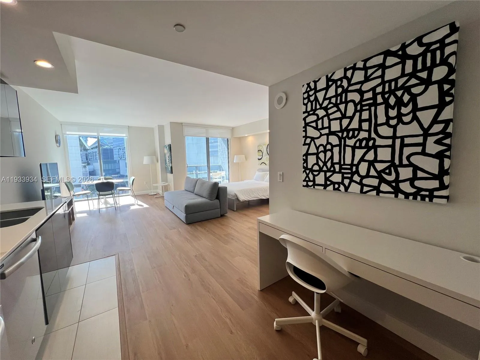 31 Se 6th St 703, Miami, Florida 33131, Miami, Florida 33131, ,1 BathroomBathrooms,Residential Lease,For Rent,31 Se 6th St 703, Miami, Florida 33131,A11933934