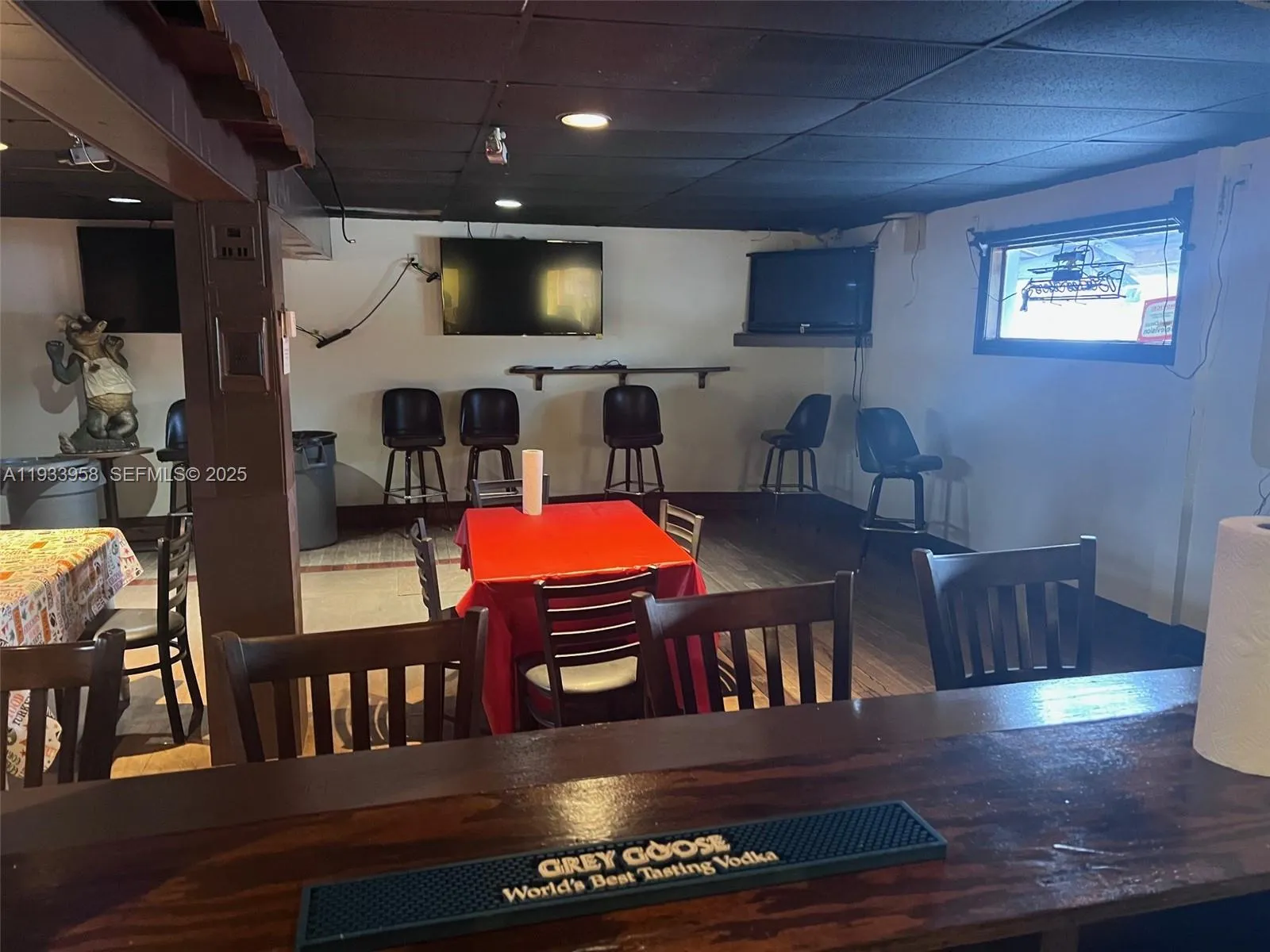 2610 N Dixie Hwy, Wilton Manors, Florida 33334, Wilton Manors, Florida 33334, ,Business Opportunity,For Sale,2610 N Dixie Hwy, Wilton Manors, Florida 33334,A11933958