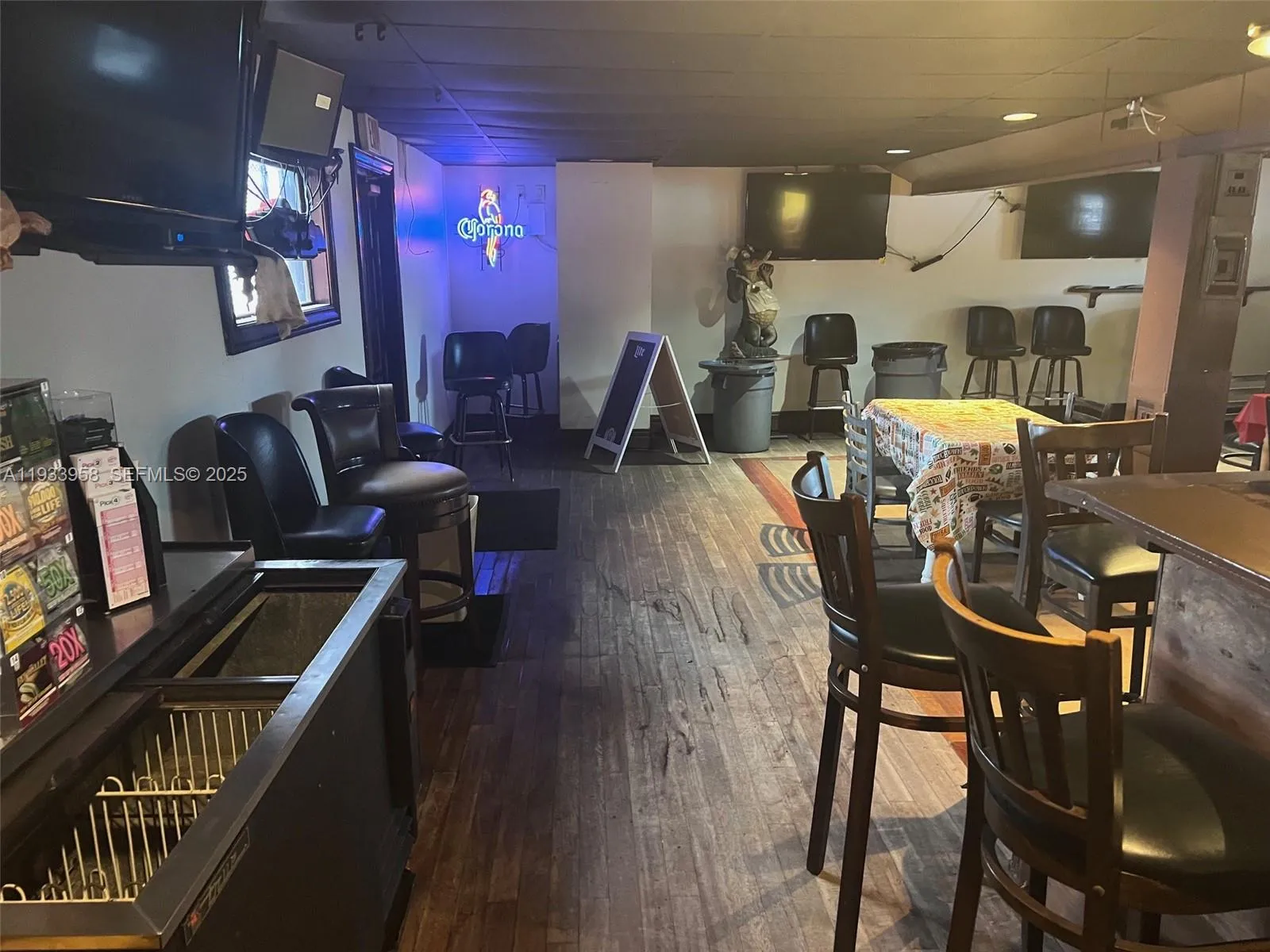 2610 N Dixie Hwy, Wilton Manors, Florida 33334, Wilton Manors, Florida 33334, ,Business Opportunity,For Sale,2610 N Dixie Hwy, Wilton Manors, Florida 33334,A11933958
