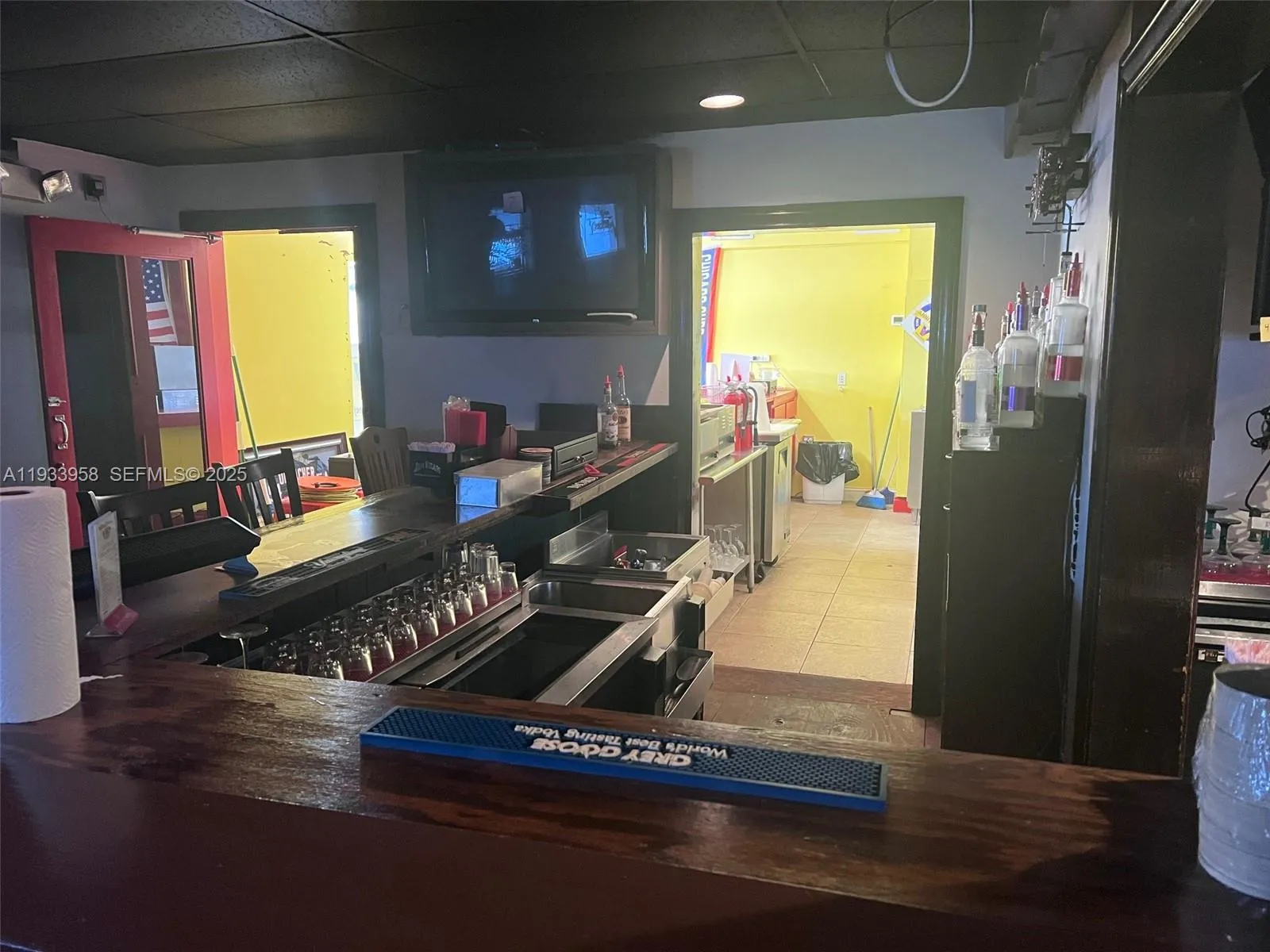 2610 N Dixie Hwy, Wilton Manors, Florida 33334, Wilton Manors, Florida 33334, ,Business Opportunity,For Sale,2610 N Dixie Hwy, Wilton Manors, Florida 33334,A11933958