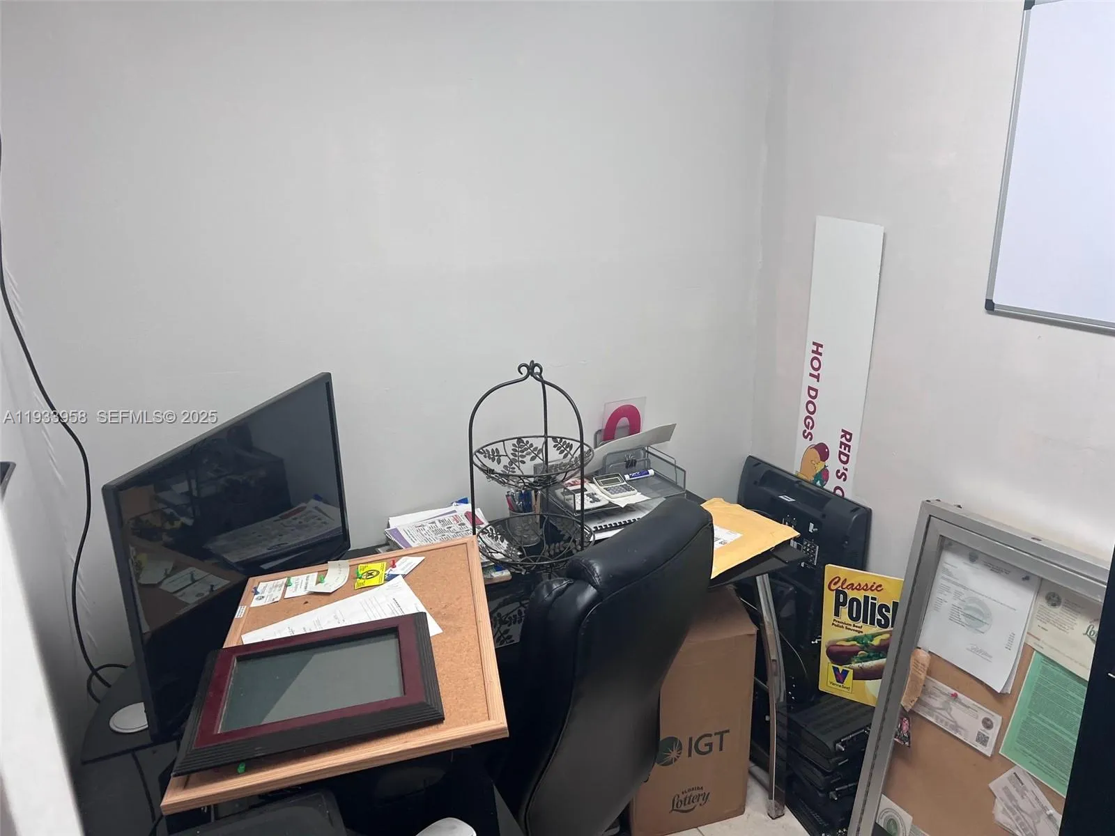 2610 N Dixie Hwy, Wilton Manors, Florida 33334, Wilton Manors, Florida 33334, ,Business Opportunity,For Sale,2610 N Dixie Hwy, Wilton Manors, Florida 33334,A11933958