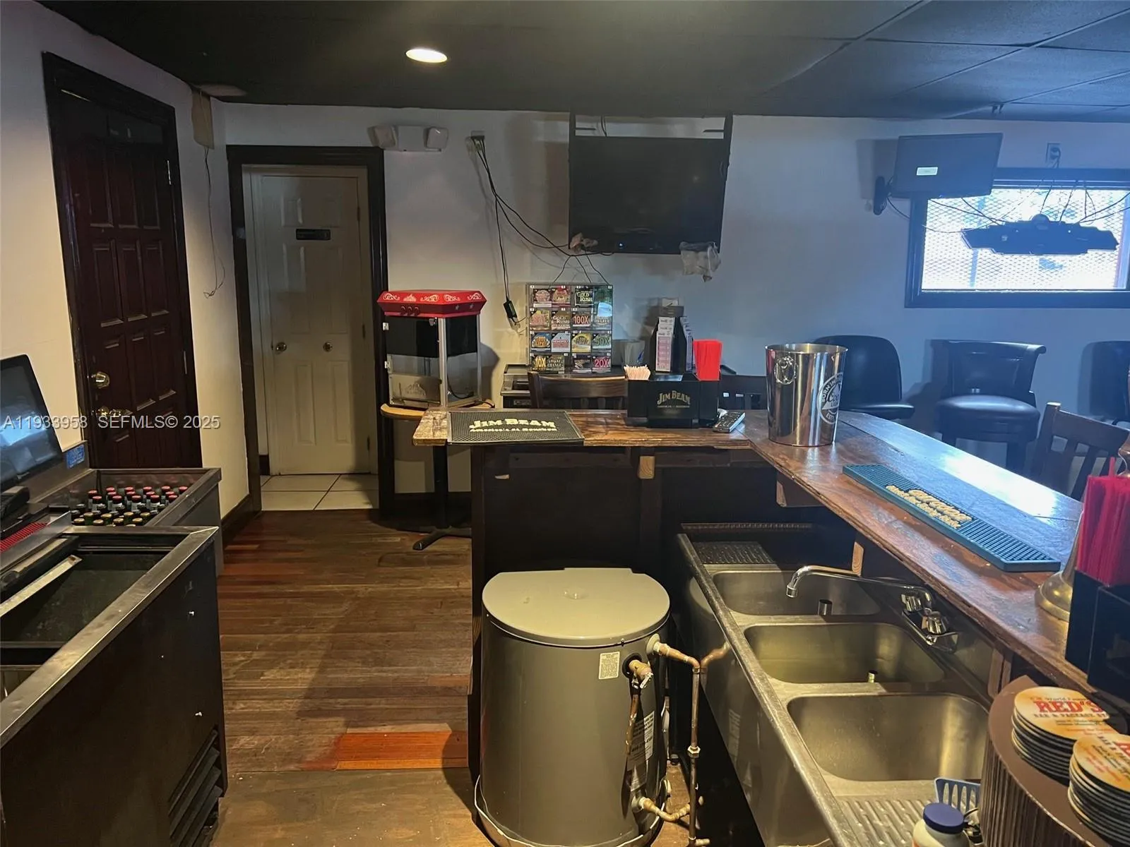 2610 N Dixie Hwy, Wilton Manors, Florida 33334, Wilton Manors, Florida 33334, ,Business Opportunity,For Sale,2610 N Dixie Hwy, Wilton Manors, Florida 33334,A11933958