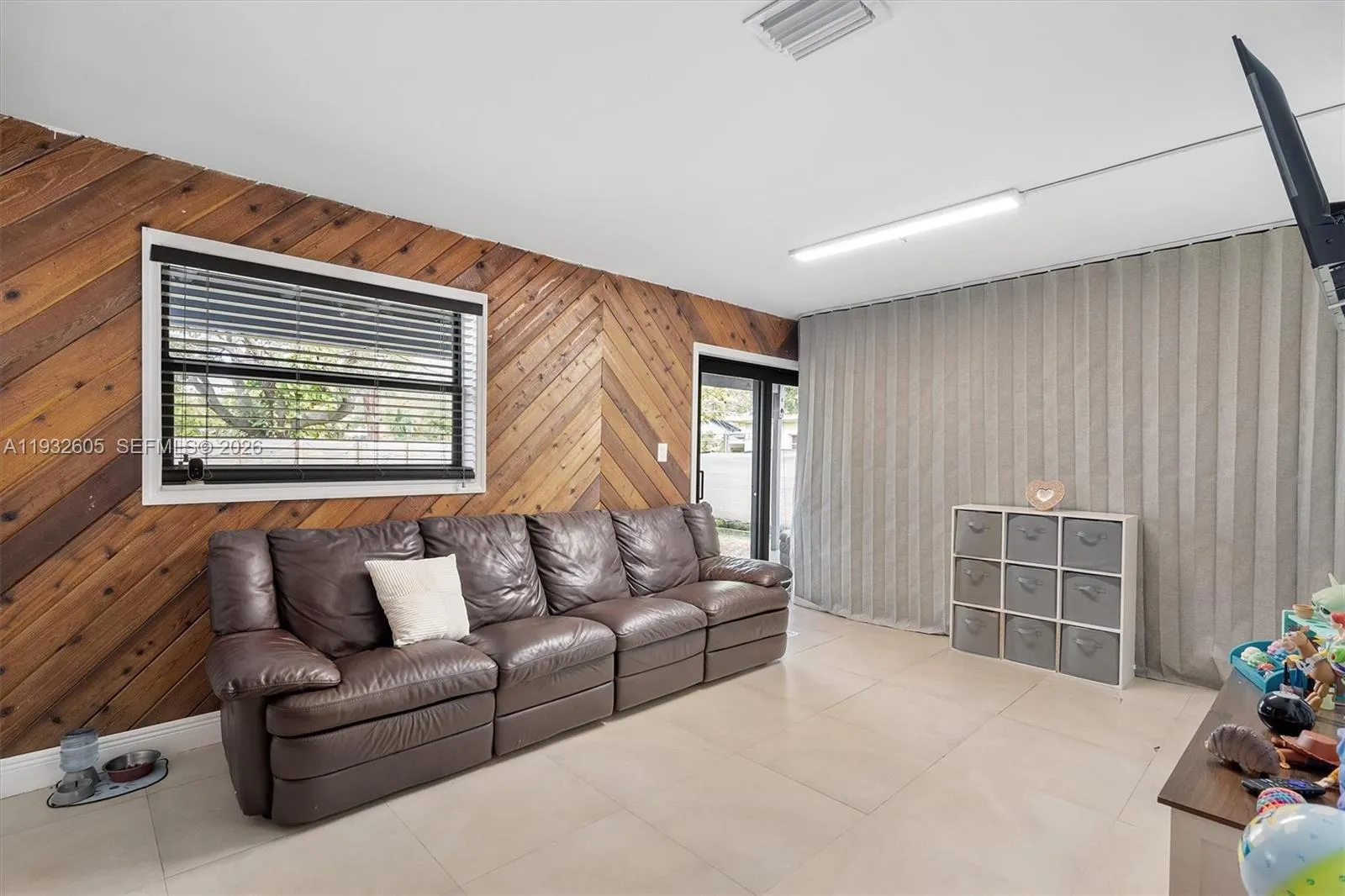 722 Sw 8th St, Hallandale Beach, Florida 33009, Hallandale Beach, Florida 33009, ,Residential Income,For Sale,722 Sw 8th St, Hallandale Beach, Florida 33009,A11932605