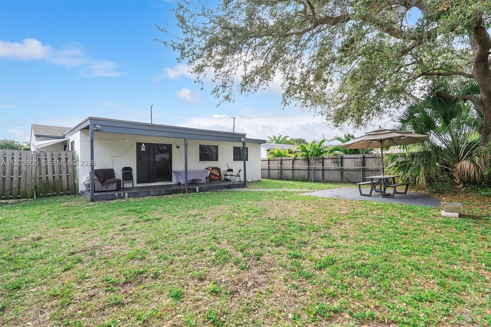 722 Sw 8th St, Hallandale Beach, Florida 33009, Hallandale Beach, Florida 33009, ,Residential Income,For Sale,722 Sw 8th St, Hallandale Beach, Florida 33009,A11932605