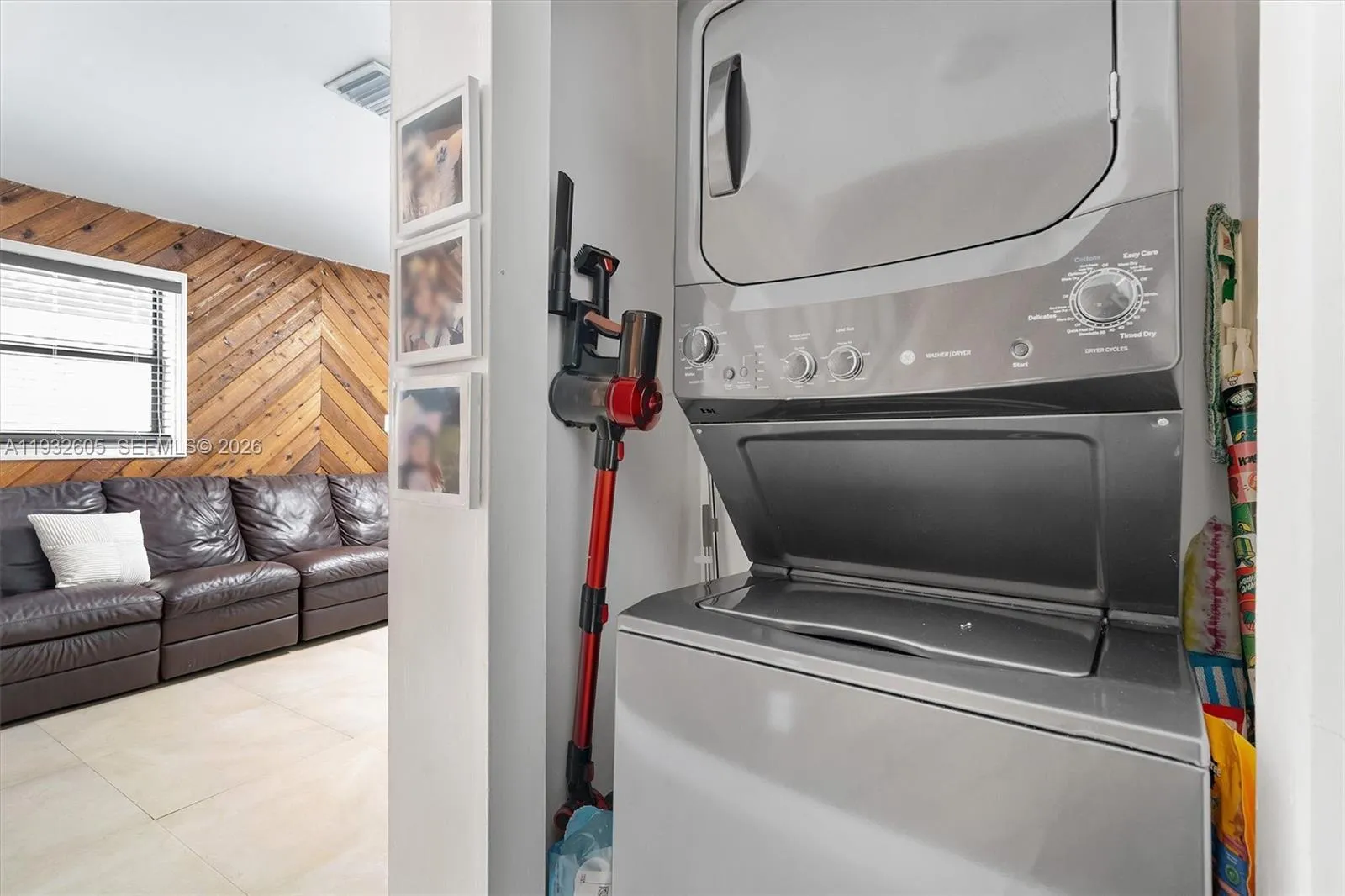 722 Sw 8th St, Hallandale Beach, Florida 33009, Hallandale Beach, Florida 33009, ,Residential Income,For Sale,722 Sw 8th St, Hallandale Beach, Florida 33009,A11932605