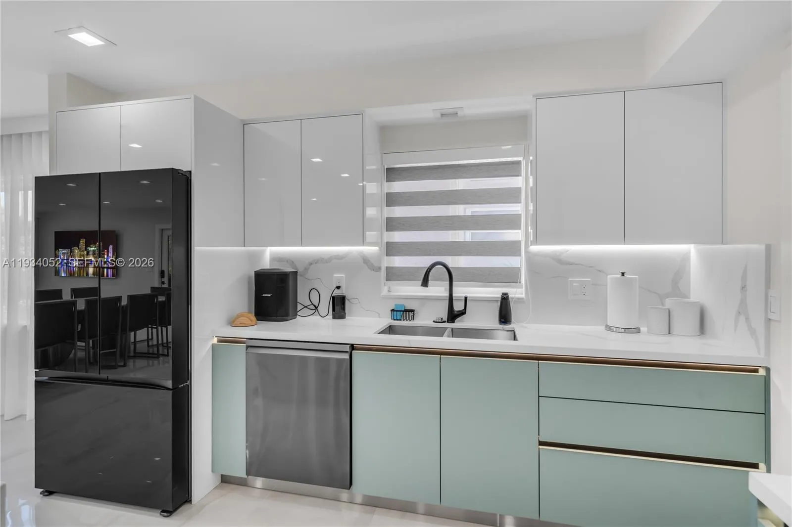 1045 Hollywood Blvd, Hollywood, Florida 33019, Hollywood, Florida 33019, 3 Bedrooms Bedrooms, ,2 BathroomsBathrooms,Residential,For Sale,1045 Hollywood Blvd, Hollywood, Florida 33019,A11934052