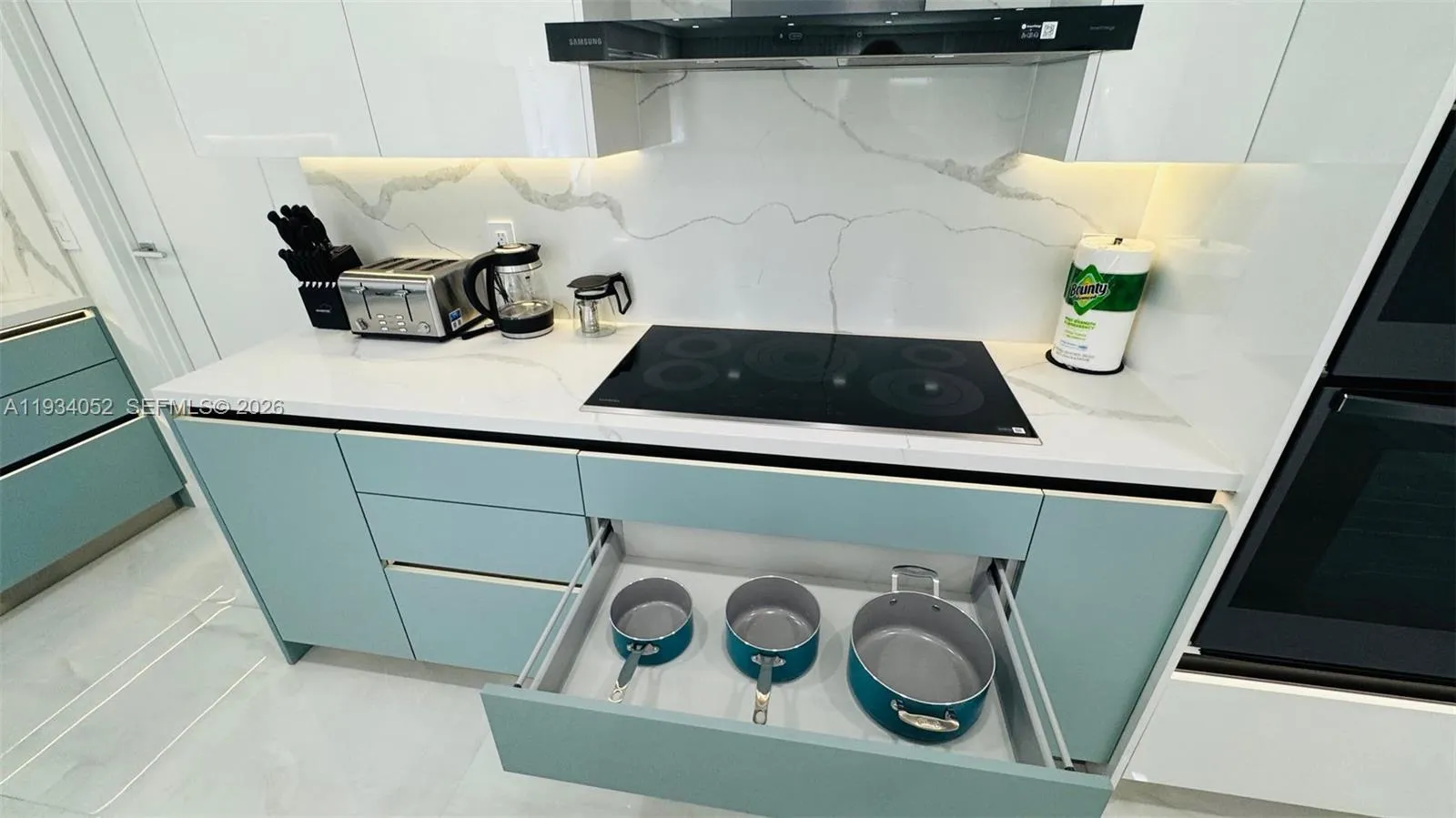 1045 Hollywood Blvd, Hollywood, Florida 33019, Hollywood, Florida 33019, 3 Bedrooms Bedrooms, ,2 BathroomsBathrooms,Residential,For Sale,1045 Hollywood Blvd, Hollywood, Florida 33019,A11934052