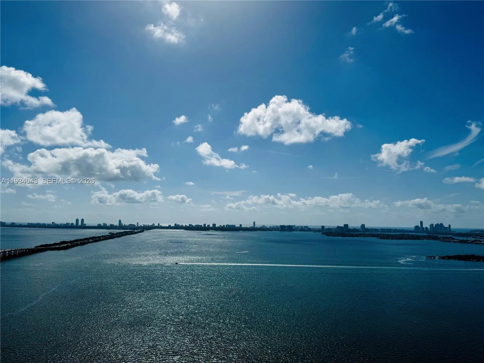 480 Ne 31st St 3404, Miami, Florida 33137, Miami, Florida 33137, 2 Bedrooms Bedrooms, ,3 BathroomsBathrooms,Residential,For Sale,480 Ne 31st St 3404, Miami, Florida 33137,A11934043