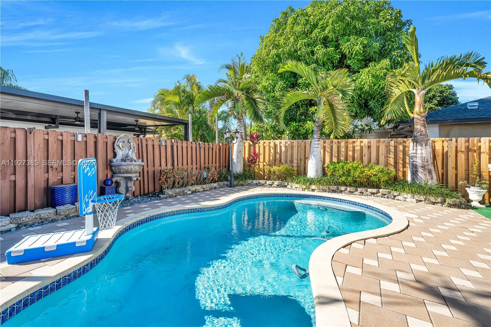 14666 Sw 113th St, Miami, Florida 33186, Miami, Florida 33186, 3 Bedrooms Bedrooms, ,2 BathroomsBathrooms,Residential,For Sale,14666 Sw 113th St, Miami, Florida 33186,A11927385