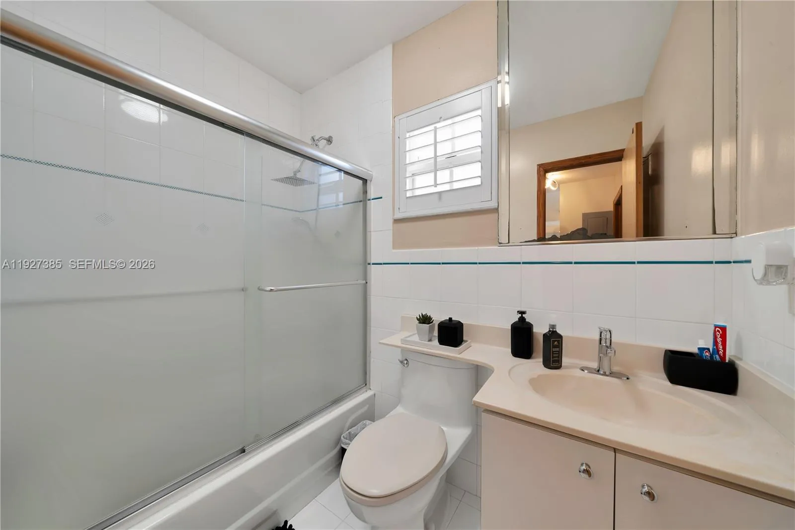 14666 Sw 113th St, Miami, Florida 33186, Miami, Florida 33186, 3 Bedrooms Bedrooms, ,2 BathroomsBathrooms,Residential,For Sale,14666 Sw 113th St, Miami, Florida 33186,A11927385