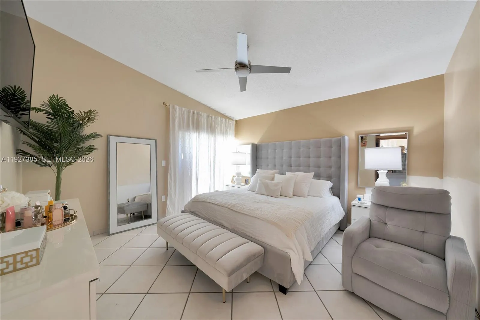 14666 Sw 113th St, Miami, Florida 33186, Miami, Florida 33186, 3 Bedrooms Bedrooms, ,2 BathroomsBathrooms,Residential,For Sale,14666 Sw 113th St, Miami, Florida 33186,A11927385
