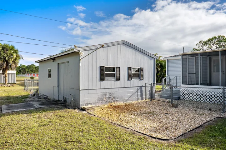 7990-129th-Pl-HigMedia-033