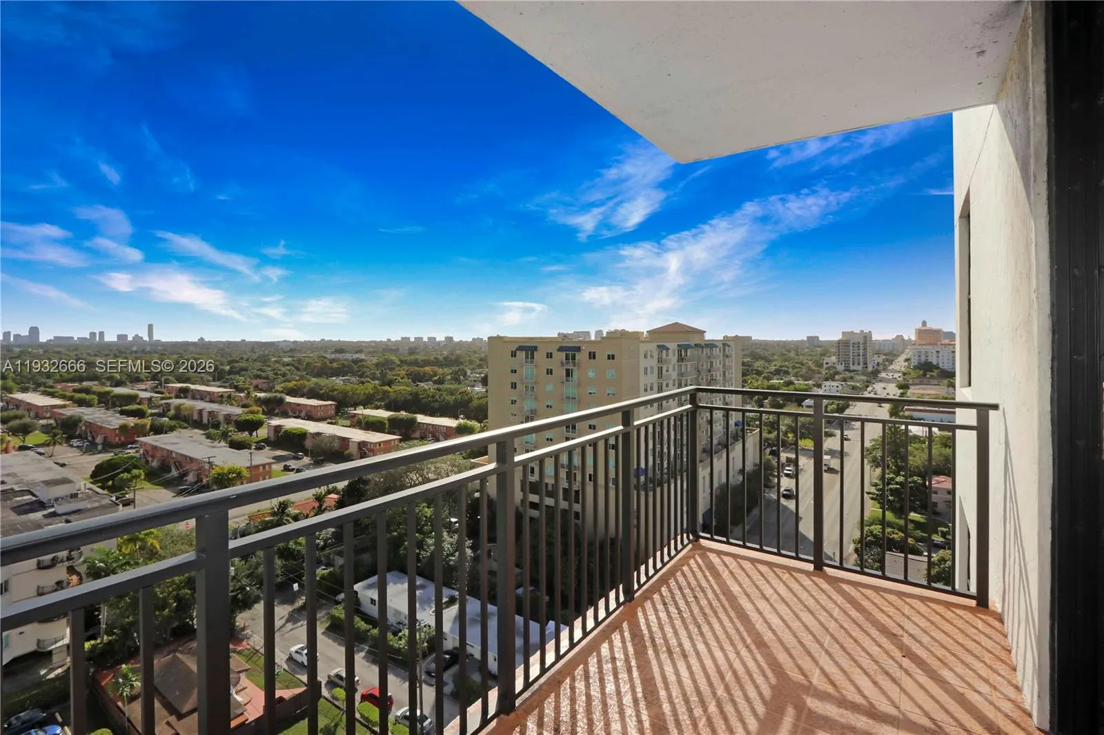 888 S Douglas Rd 1203, Coral Gables, Florida 33134, Coral Gables, Florida 33134, 2 Bedrooms Bedrooms, ,2 BathroomsBathrooms,Residential,For Sale,888 S Douglas Rd 1203, Coral Gables, Florida 33134,A11932666