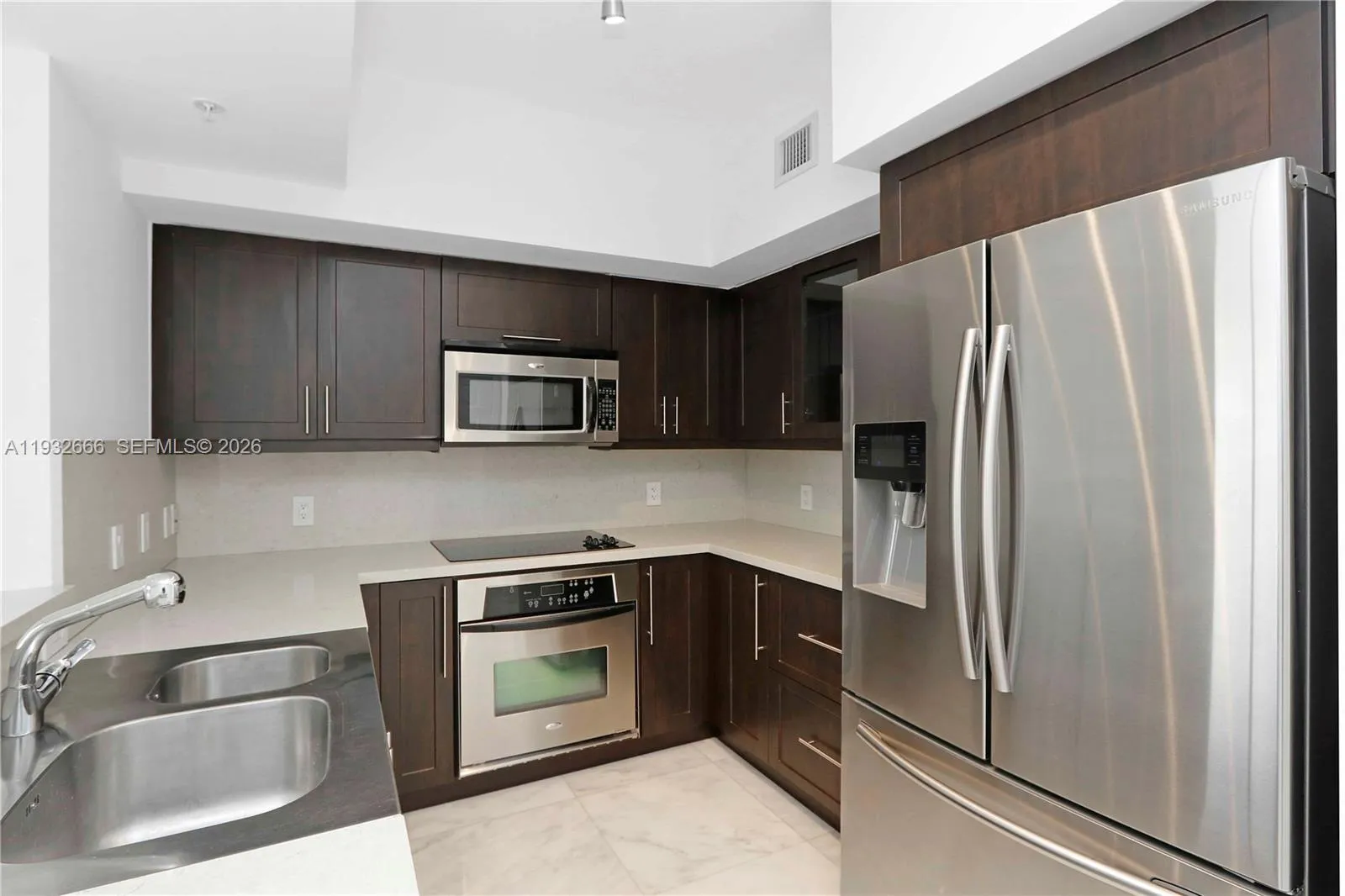 888 S Douglas Rd 1203, Coral Gables, Florida 33134, Coral Gables, Florida 33134, 2 Bedrooms Bedrooms, ,2 BathroomsBathrooms,Residential,For Sale,888 S Douglas Rd 1203, Coral Gables, Florida 33134,A11932666