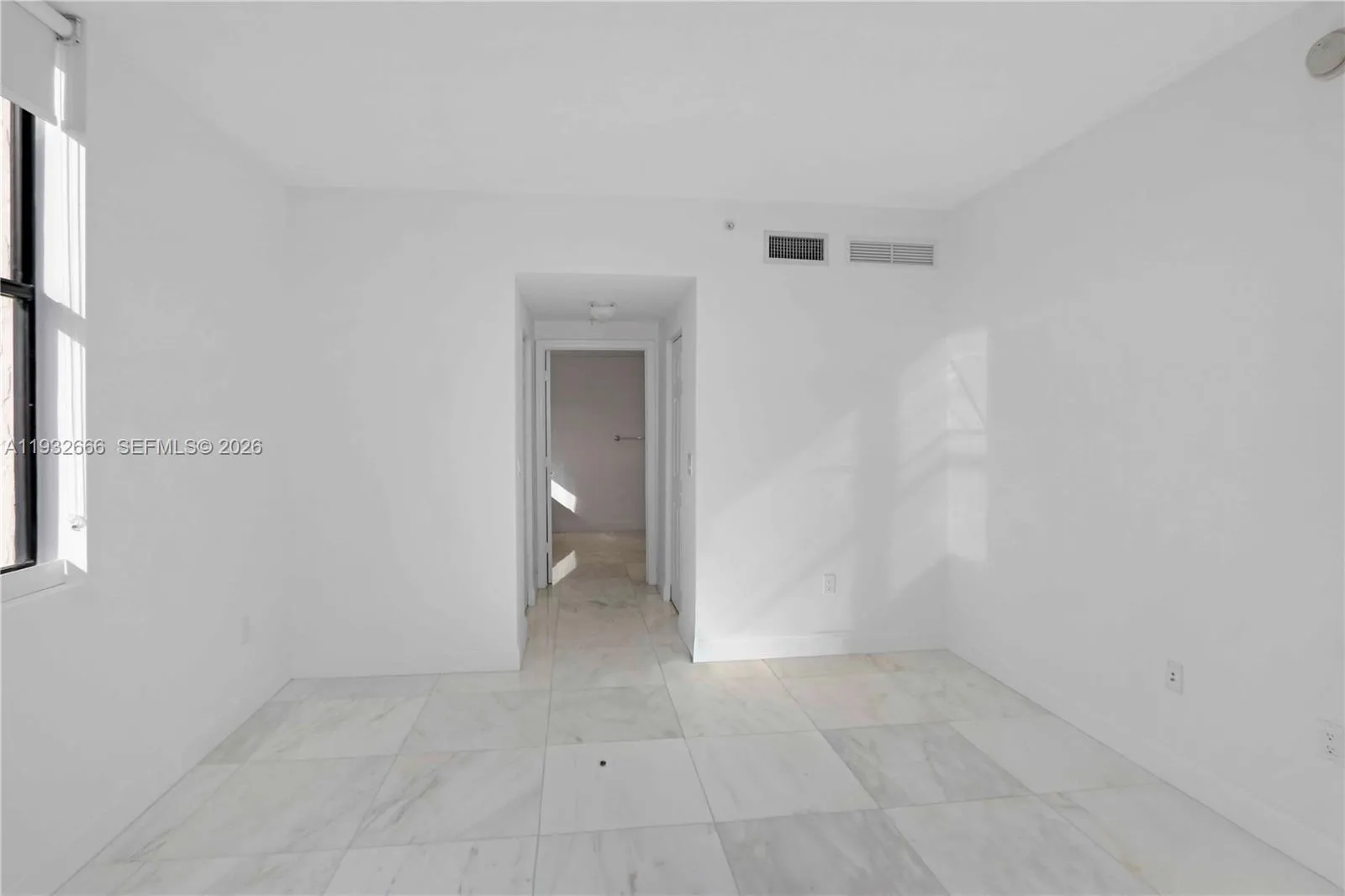 888 S Douglas Rd 1203, Coral Gables, Florida 33134, Coral Gables, Florida 33134, 2 Bedrooms Bedrooms, ,2 BathroomsBathrooms,Residential,For Sale,888 S Douglas Rd 1203, Coral Gables, Florida 33134,A11932666