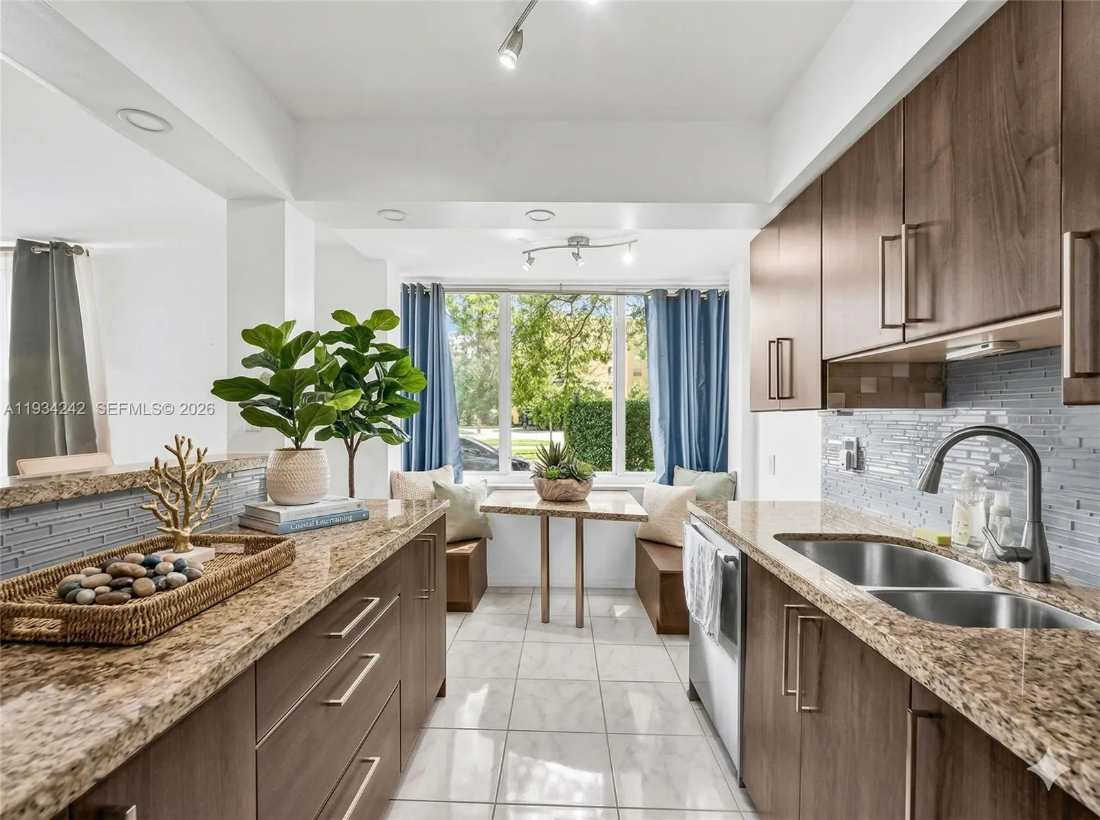 250 180th Dr 155, Sunny Isles Beach, Florida 33160, Sunny Isles Beach, Florida 33160, 2 Bedrooms Bedrooms, ,2 BathroomsBathrooms,Residential,For Sale,250 180th Dr 155, Sunny Isles Beach, Florida 33160,A11934242