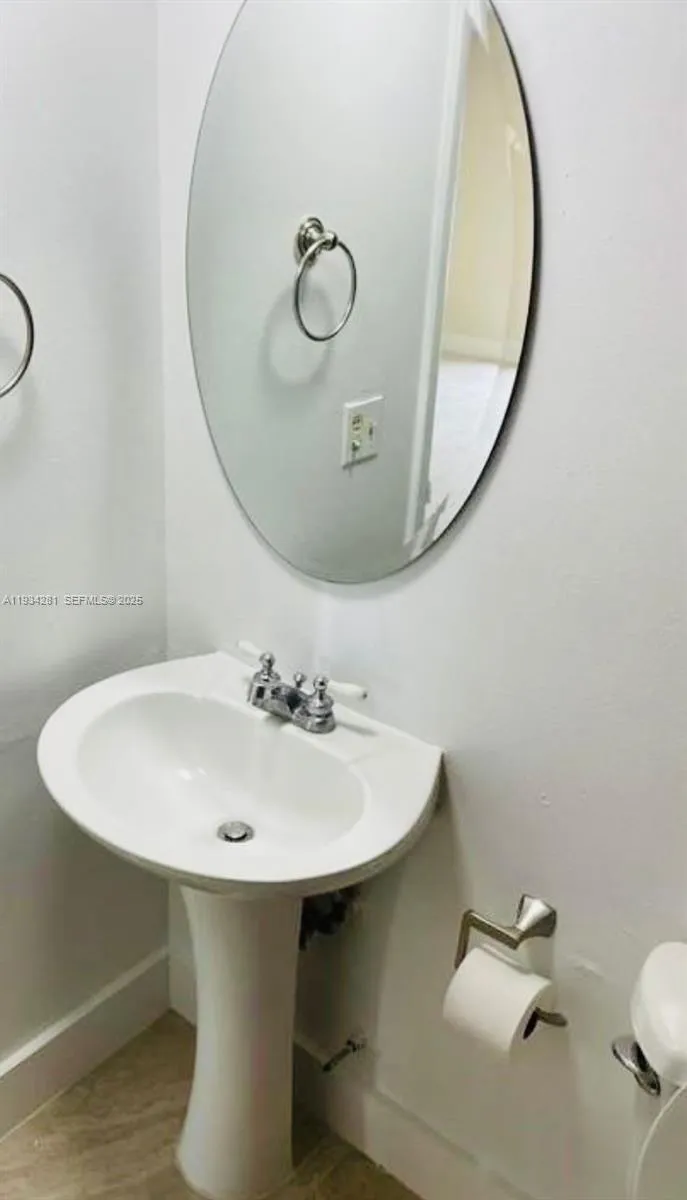 4803 Nw 7th St 210-14, Miami, Florida 33126, Miami, Florida 33126, 2 Bedrooms Bedrooms, ,1 BathroomBathrooms,Residential Lease,For Rent,4803 Nw 7th St 210-14, Miami, Florida 33126,A11934281