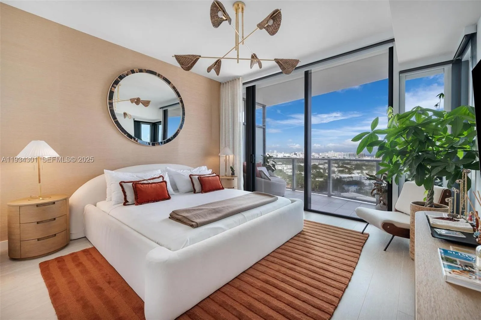 500 Alton Rd 1602, Miami Beach, Florida 33139, Miami Beach, Florida 33139, 2 Bedrooms Bedrooms, ,2 BathroomsBathrooms,Residential,For Sale,500 Alton Rd 1602, Miami Beach, Florida 33139,A11934301