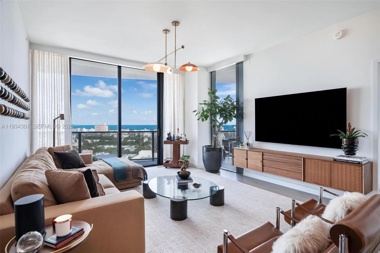 500 Alton Rd 1602, Miami Beach, Florida 33139, Miami Beach, Florida 33139, 2 Bedrooms Bedrooms, ,2 BathroomsBathrooms,Residential,For Sale,500 Alton Rd 1602, Miami Beach, Florida 33139,A11934301