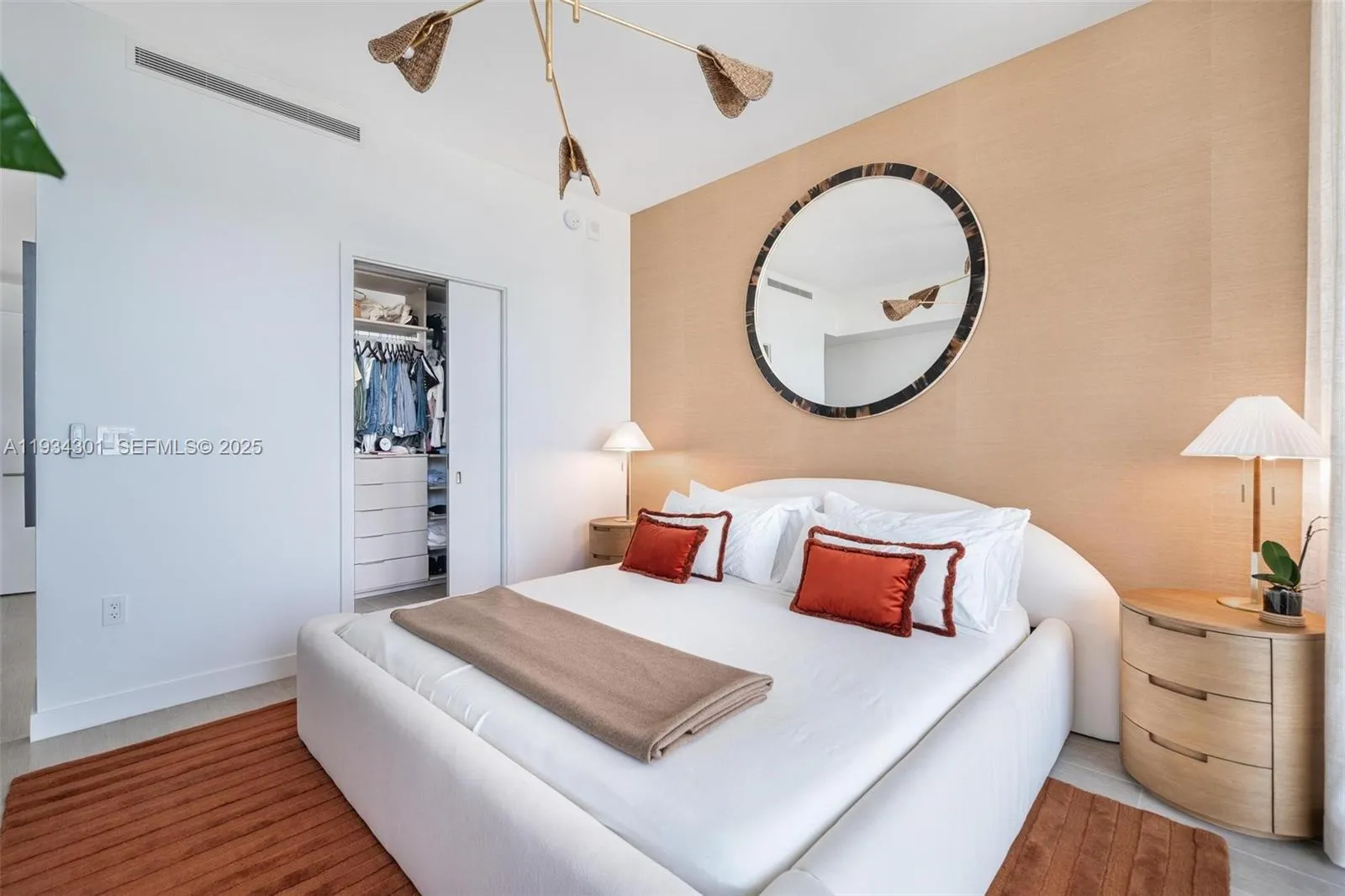 500 Alton Rd 1602, Miami Beach, Florida 33139, Miami Beach, Florida 33139, 2 Bedrooms Bedrooms, ,2 BathroomsBathrooms,Residential,For Sale,500 Alton Rd 1602, Miami Beach, Florida 33139,A11934301