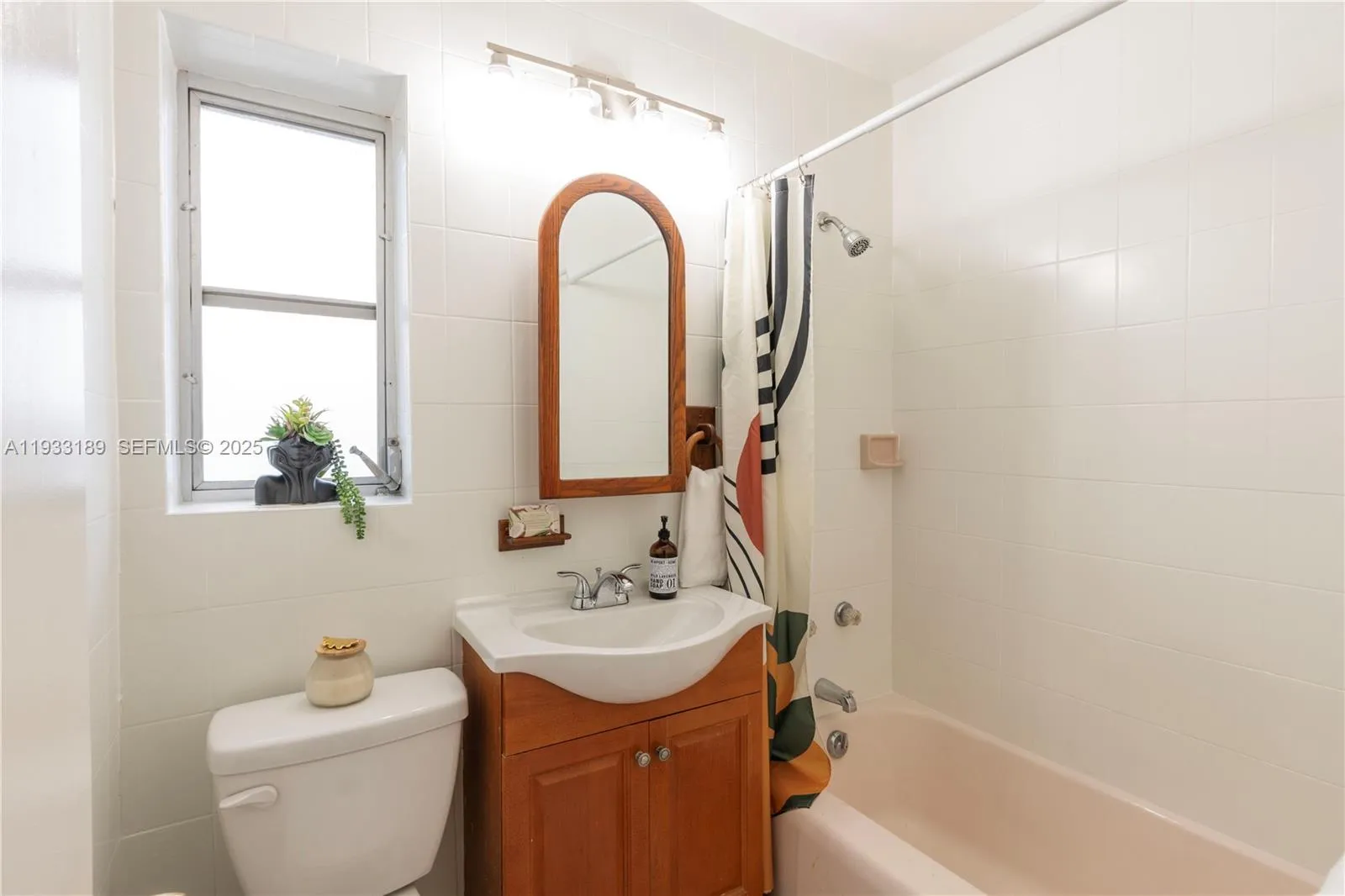 339 Falcon Ave, Miami Springs, Florida 33166, Miami Springs, Florida 33166, 3 Bedrooms Bedrooms, ,2 BathroomsBathrooms,Residential,For Sale,339 Falcon Ave, Miami Springs, Florida 33166,A11933189