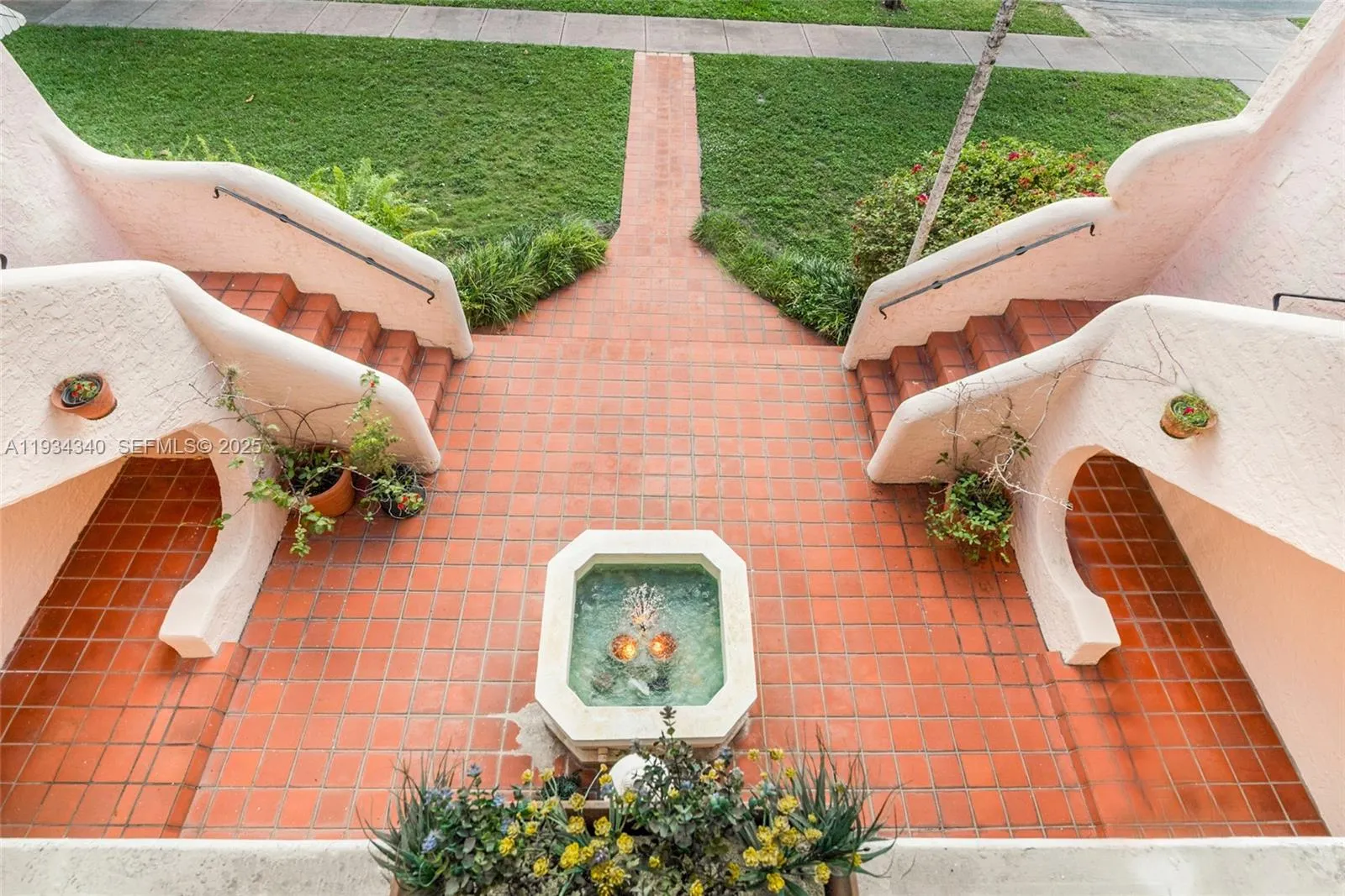 111 Salamanca Ave, Coral Gables, Florida 33134, Coral Gables, Florida 33134, ,Residential Income,For Sale,111 Salamanca Ave, Coral Gables, Florida 33134,A11934340