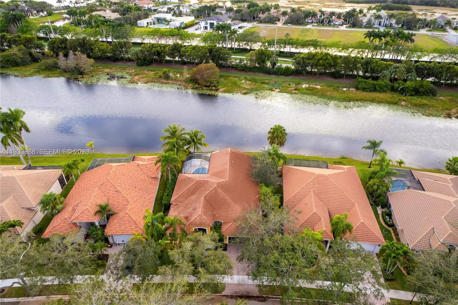 2893 Oakbrook Dr, Weston, Florida 33332, Weston, Florida 33332, 4 Bedrooms Bedrooms, ,3 BathroomsBathrooms,Residential,For Sale,2893 Oakbrook Dr, Weston, Florida 33332,A11933988