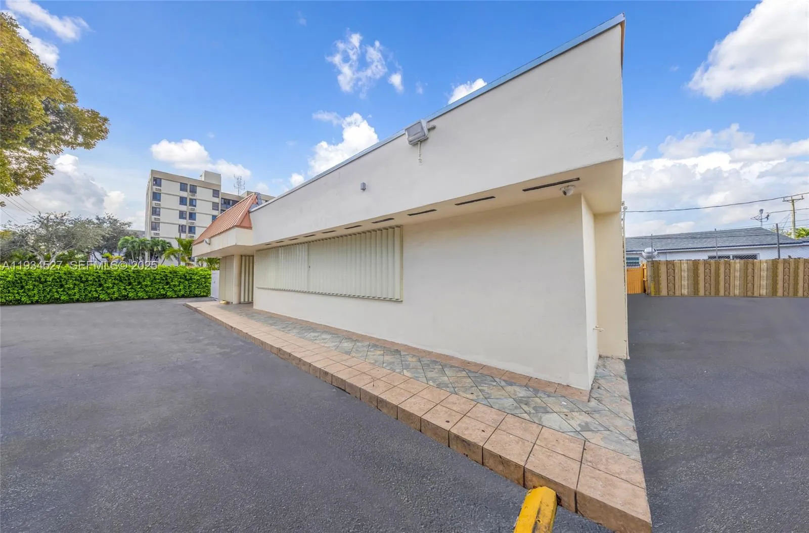 700 E 1st Ave, Hialeah, Florida 33010, Hialeah, Florida 33010, ,Commercial Lease,For Rent,700 E 1st Ave, Hialeah, Florida 33010,A11934527