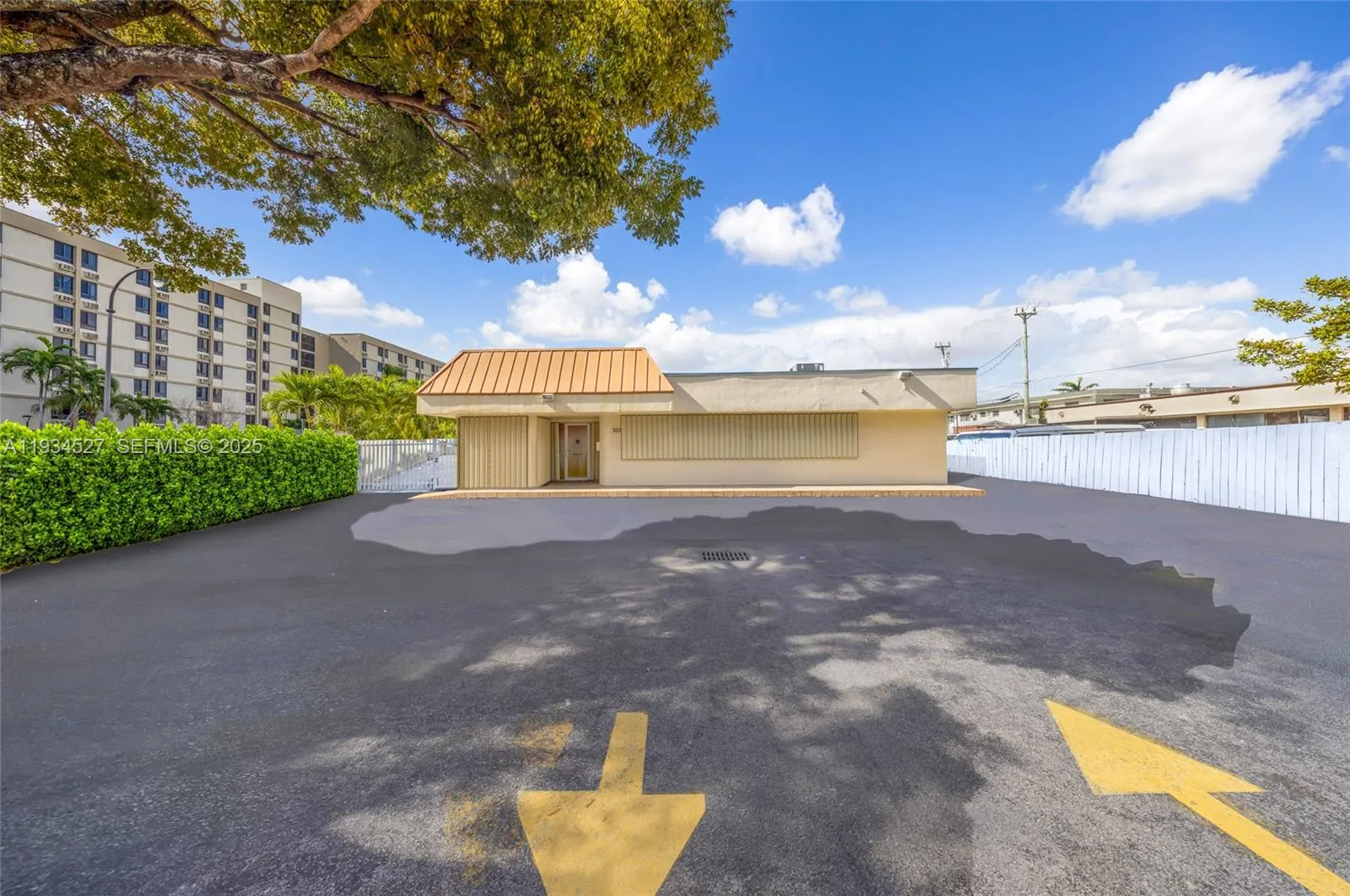 700 E 1st Ave, Hialeah, Florida 33010, Hialeah, Florida 33010, ,Commercial Lease,For Rent,700 E 1st Ave, Hialeah, Florida 33010,A11934527