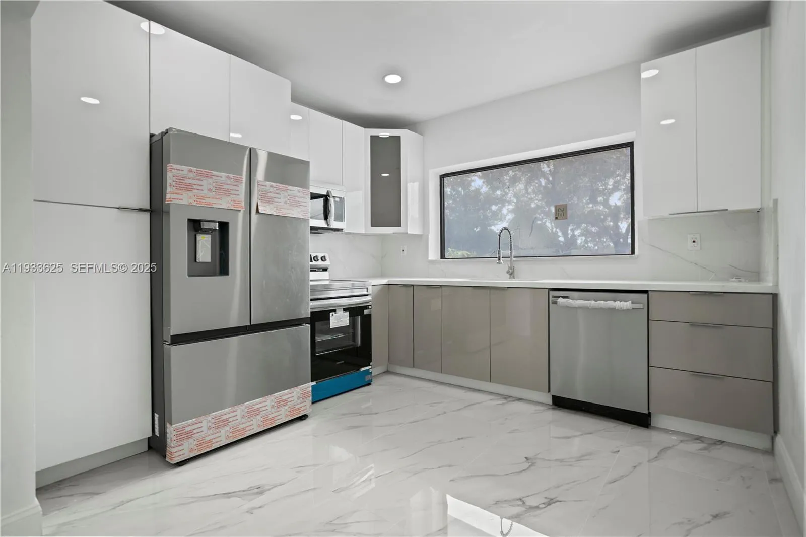 1445 Ne 147th St, Miami, Florida 33161, Miami, Florida 33161, 3 Bedrooms Bedrooms, ,3 BathroomsBathrooms,Residential,For Sale,1445 Ne 147th St, Miami, Florida 33161,A11933625