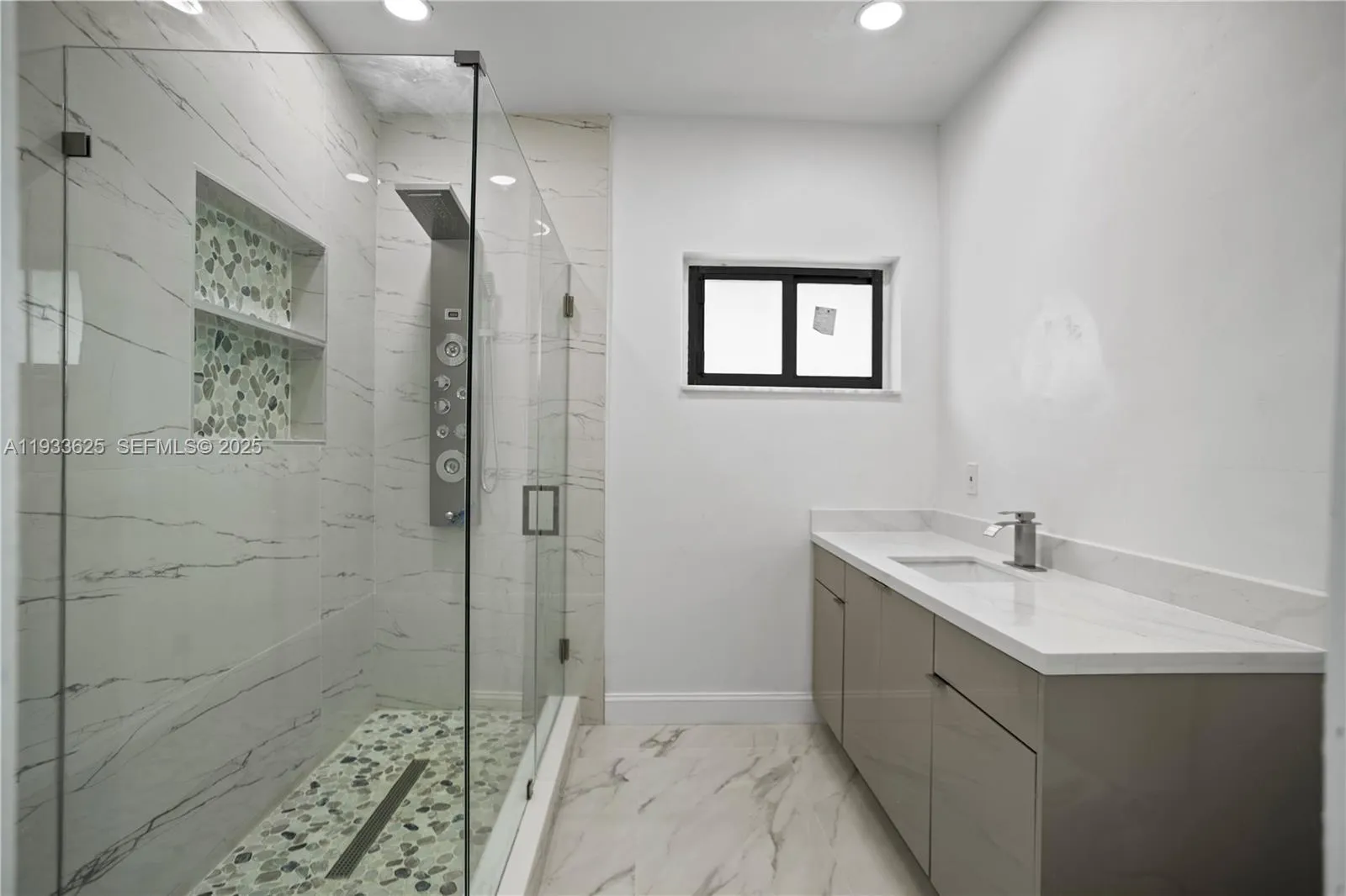 1445 Ne 147th St, Miami, Florida 33161, Miami, Florida 33161, 3 Bedrooms Bedrooms, ,3 BathroomsBathrooms,Residential,For Sale,1445 Ne 147th St, Miami, Florida 33161,A11933625