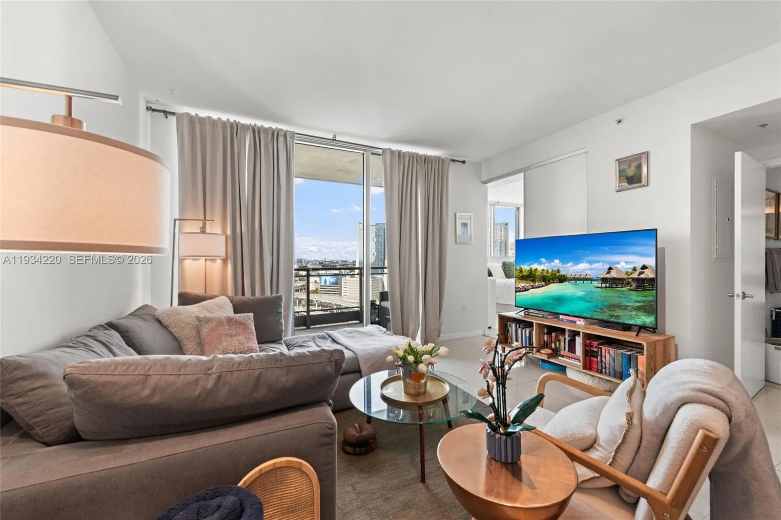 90 Sw 3rd St 2109, Miami, Florida 33130, Miami, Florida 33130, 1 Bedroom Bedrooms, ,1 BathroomBathrooms,Residential,For Sale,90 Sw 3rd St 2109, Miami, Florida 33130,A11934220