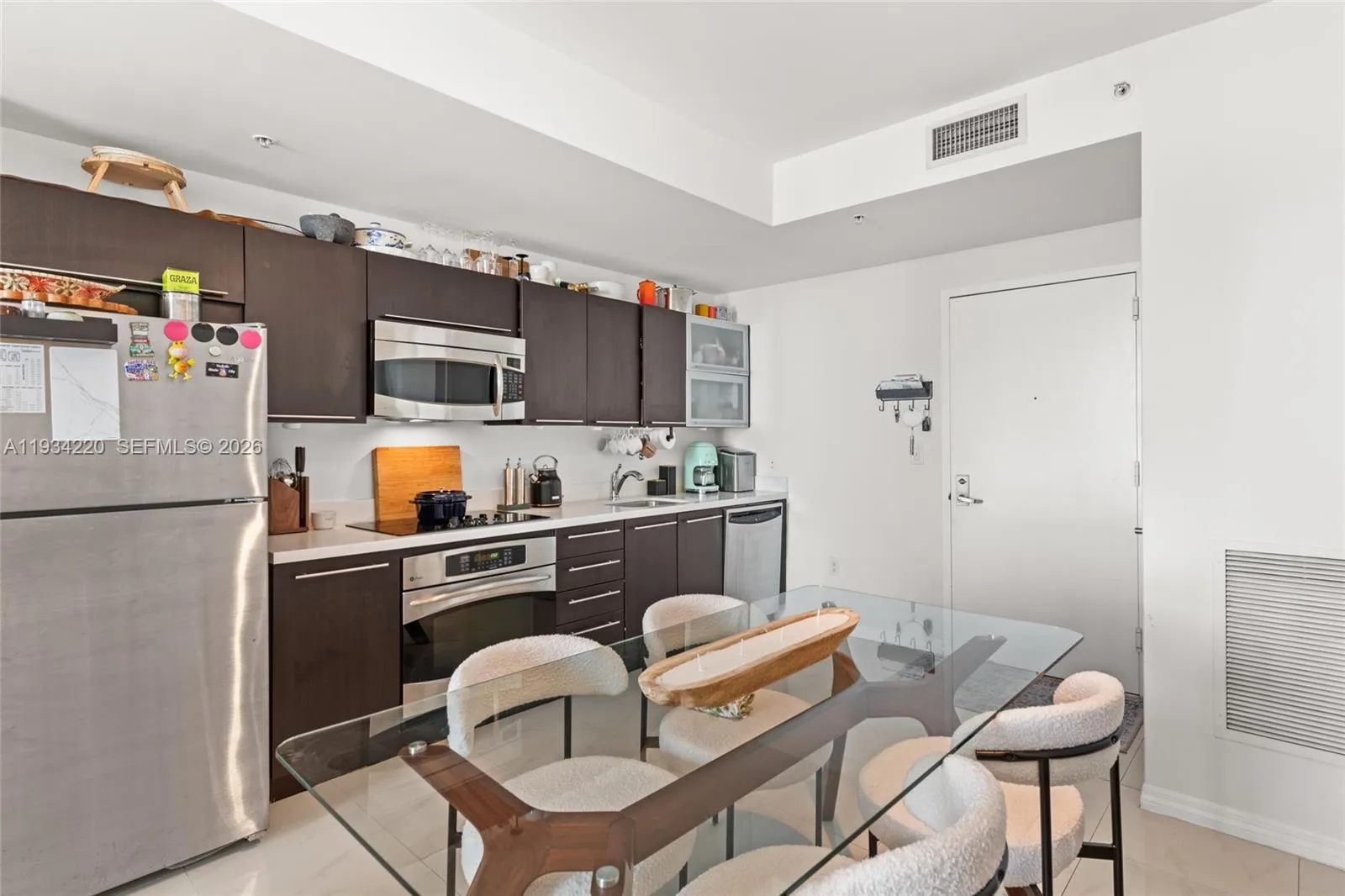 90 Sw 3rd St 2109, Miami, Florida 33130, Miami, Florida 33130, 1 Bedroom Bedrooms, ,1 BathroomBathrooms,Residential,For Sale,90 Sw 3rd St 2109, Miami, Florida 33130,A11934220