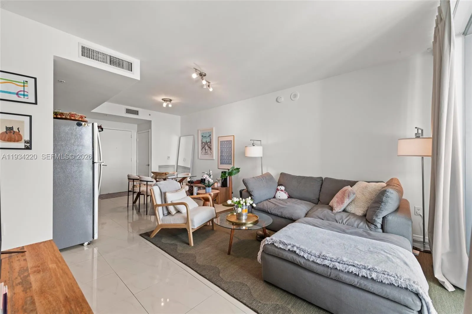 90 Sw 3rd St 2109, Miami, Florida 33130, Miami, Florida 33130, 1 Bedroom Bedrooms, ,1 BathroomBathrooms,Residential,For Sale,90 Sw 3rd St 2109, Miami, Florida 33130,A11934220