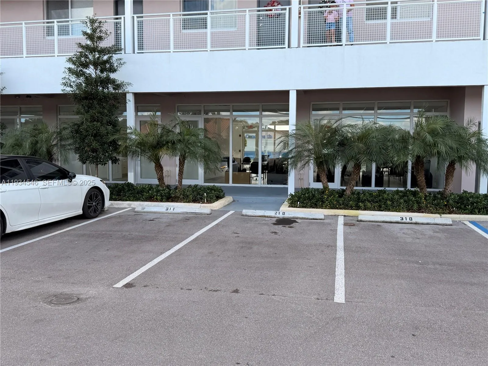 665 E 49 St, Hialeah, Florida 33013, Hialeah, Florida 33013, ,Business Opportunity,For Sale,665 E 49 St, Hialeah, Florida 33013,A11934546