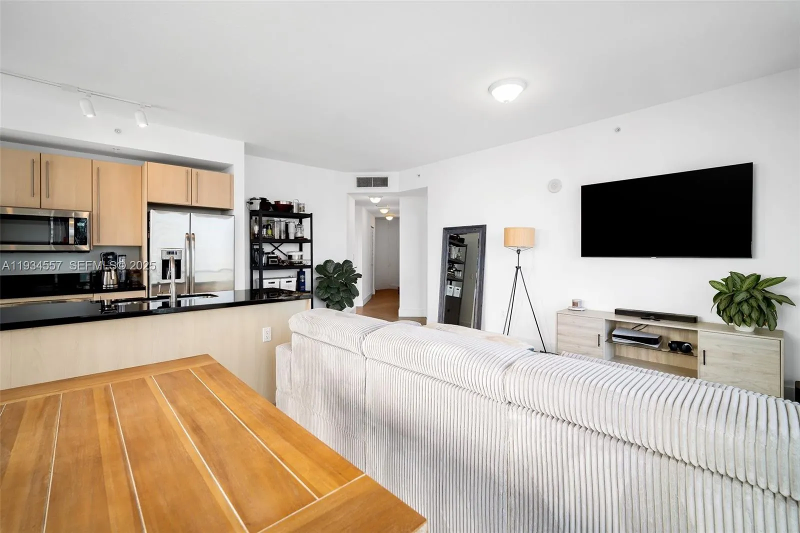 1111 Sw 1st Ave 2525-n, Miami, Florida 33130, Miami, Florida 33130, 2 Bedrooms Bedrooms, ,2 BathroomsBathrooms,Residential,For Sale,1111 Sw 1st Ave 2525-n, Miami, Florida 33130,A11934557